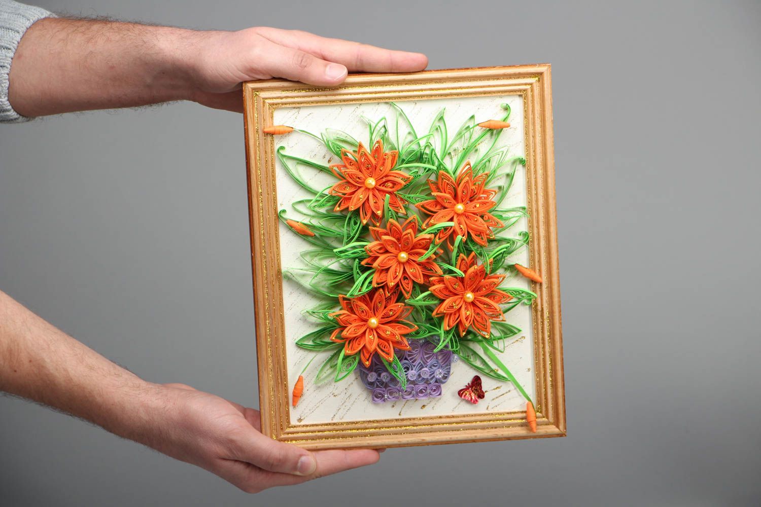 Panel decorativo en técnica de filigrana de papel en marco de madera foto 4