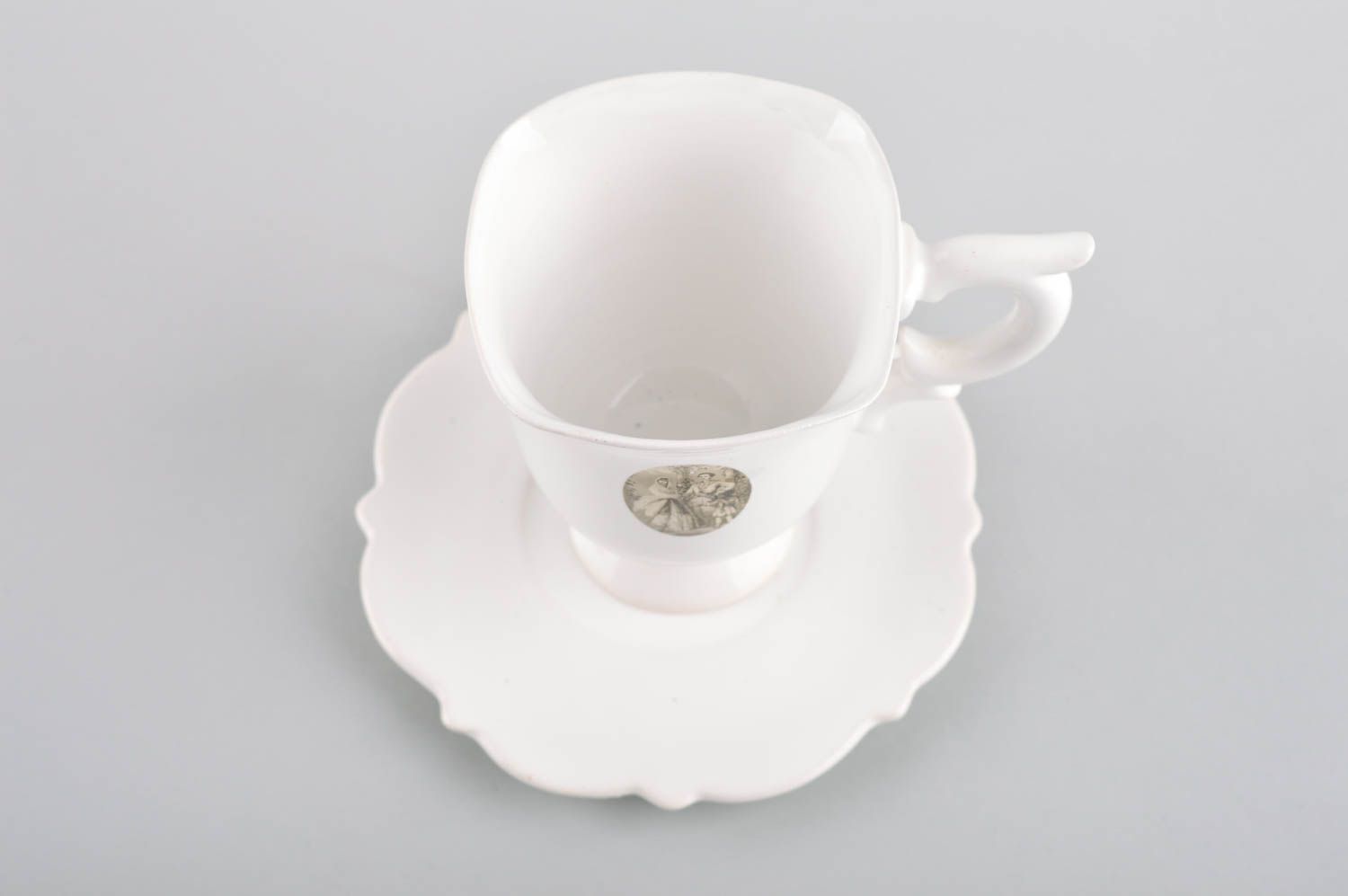 8 oz elegant white ceramic porcelain teacup with a handle on stand with saucer 0,82 lb photo 3