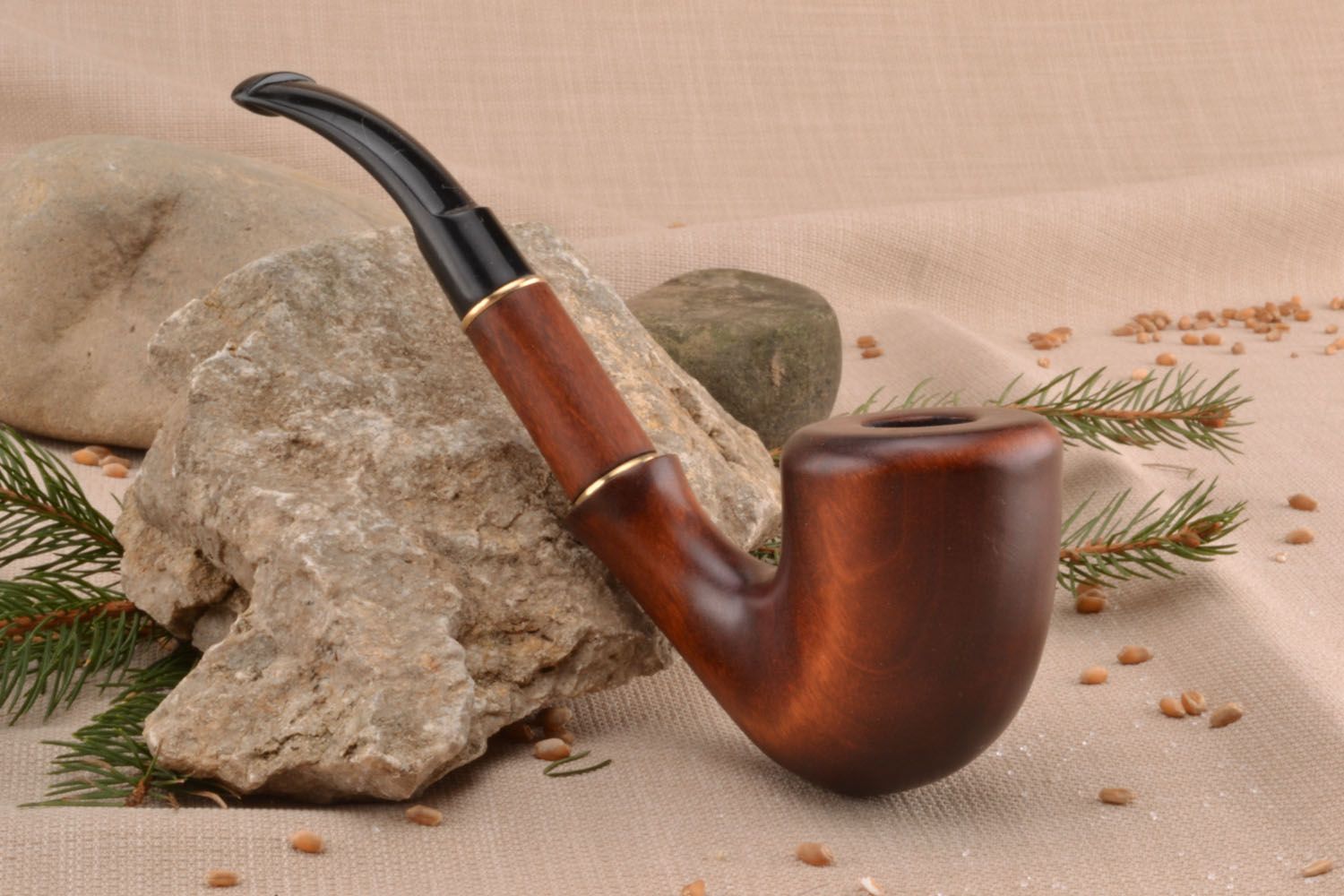 Beautiful wooden smoking pipe for decorative use only photo 1