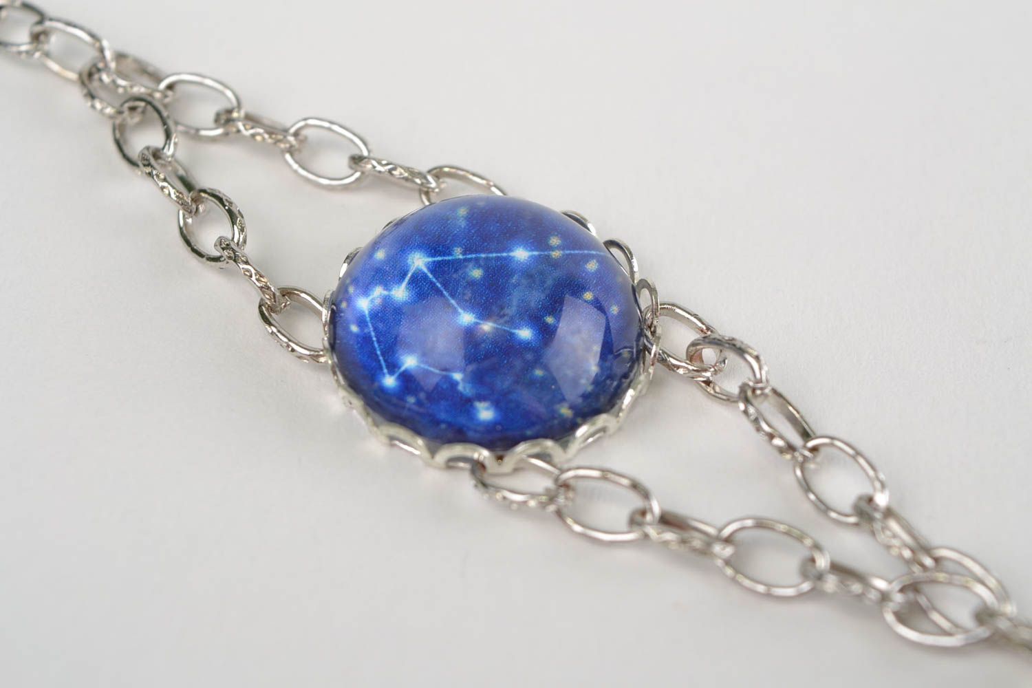 Bracelet chaîne métallique avec verre bleu fait main taille réglable Verseau photo 2