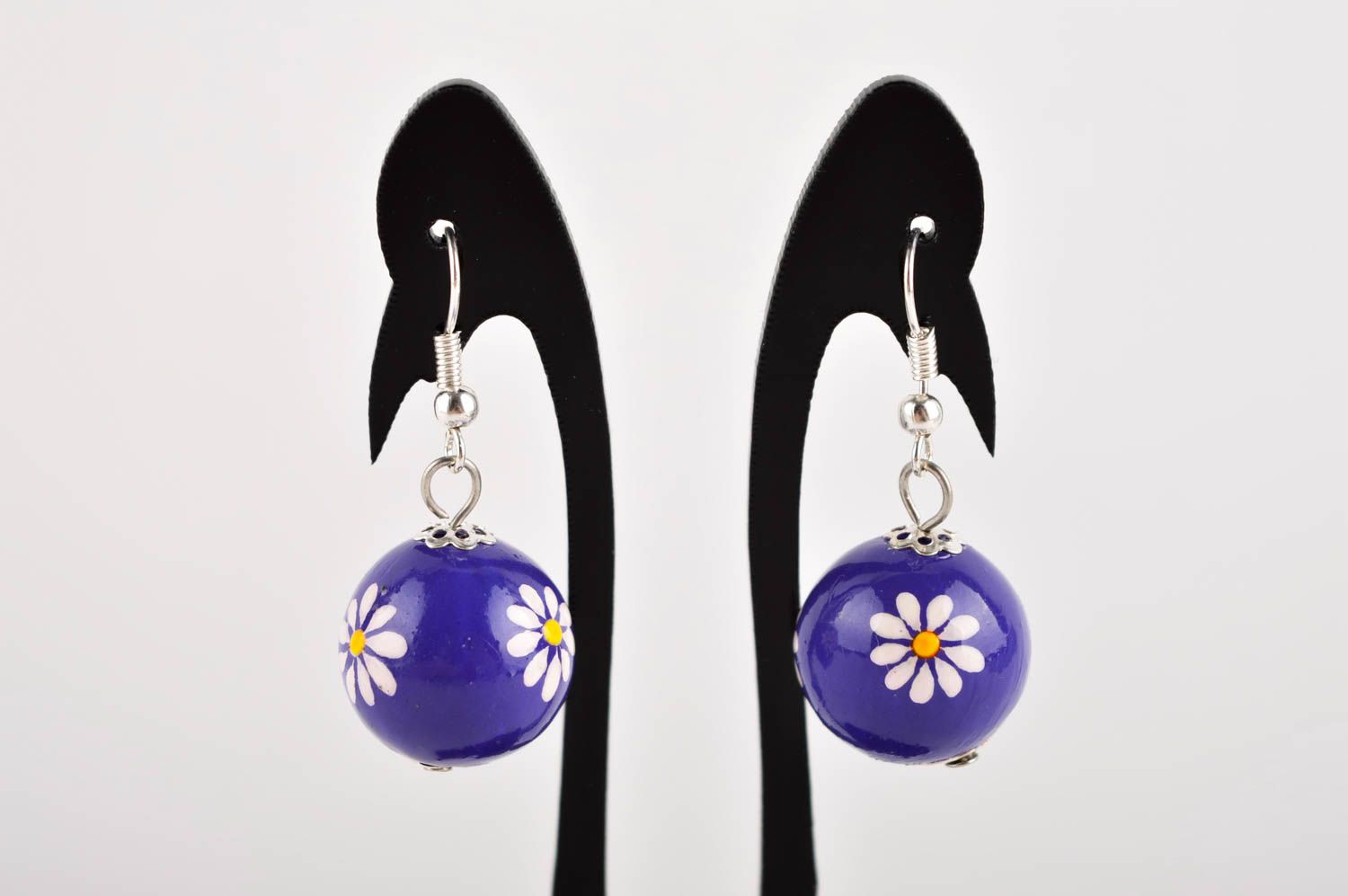 Boucles d'oreilles boules Bijou fait main violettes en céramique Cadeau femme photo 2
