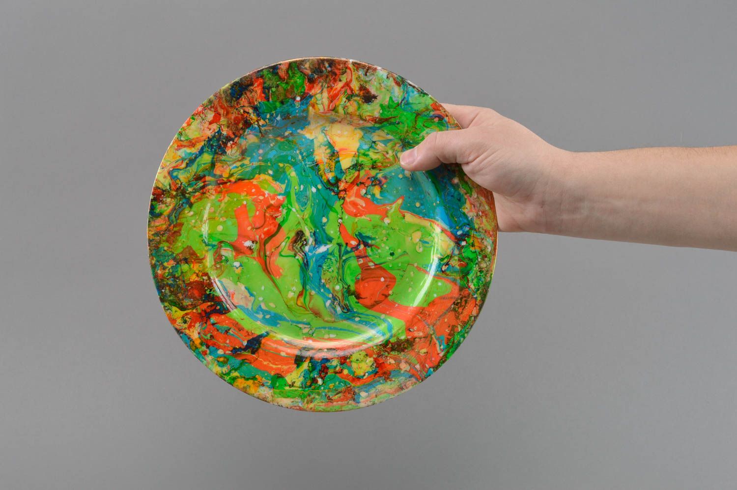 Assiette en verre décorative faite main technique de marbrage multicolore photo 4