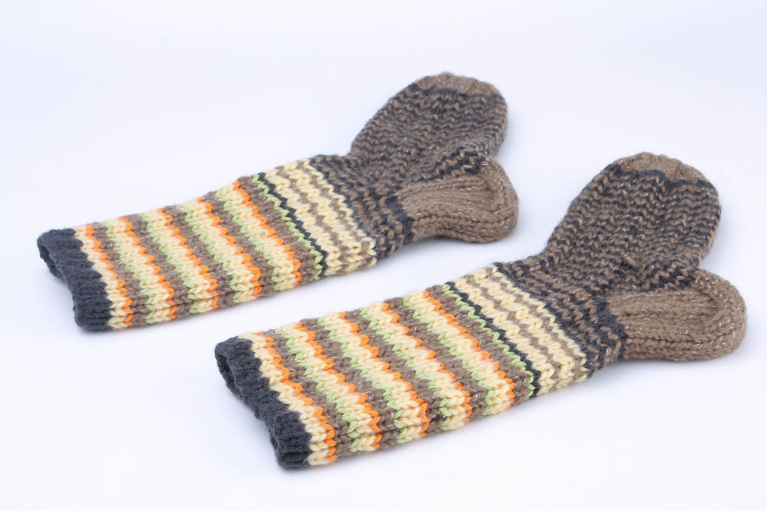 Meias de mulheres quentes de fios de lã tricotadas à mão  foto 4