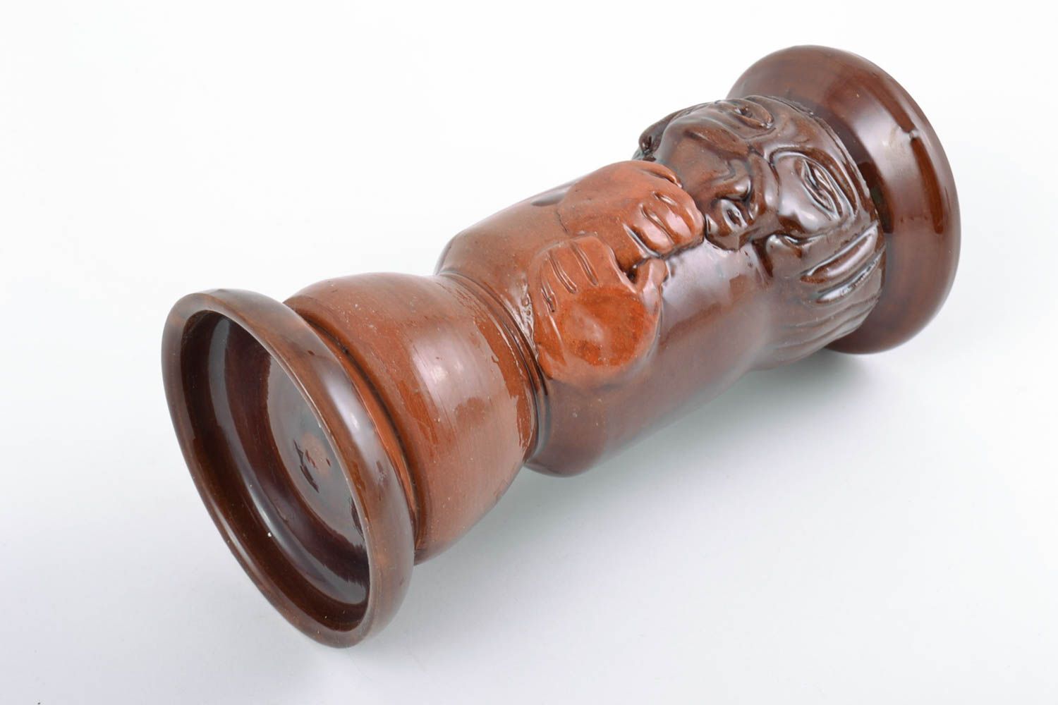 Bougeoir en céramique brun couvert de glaçure fait main en forme d'homme photo 3
