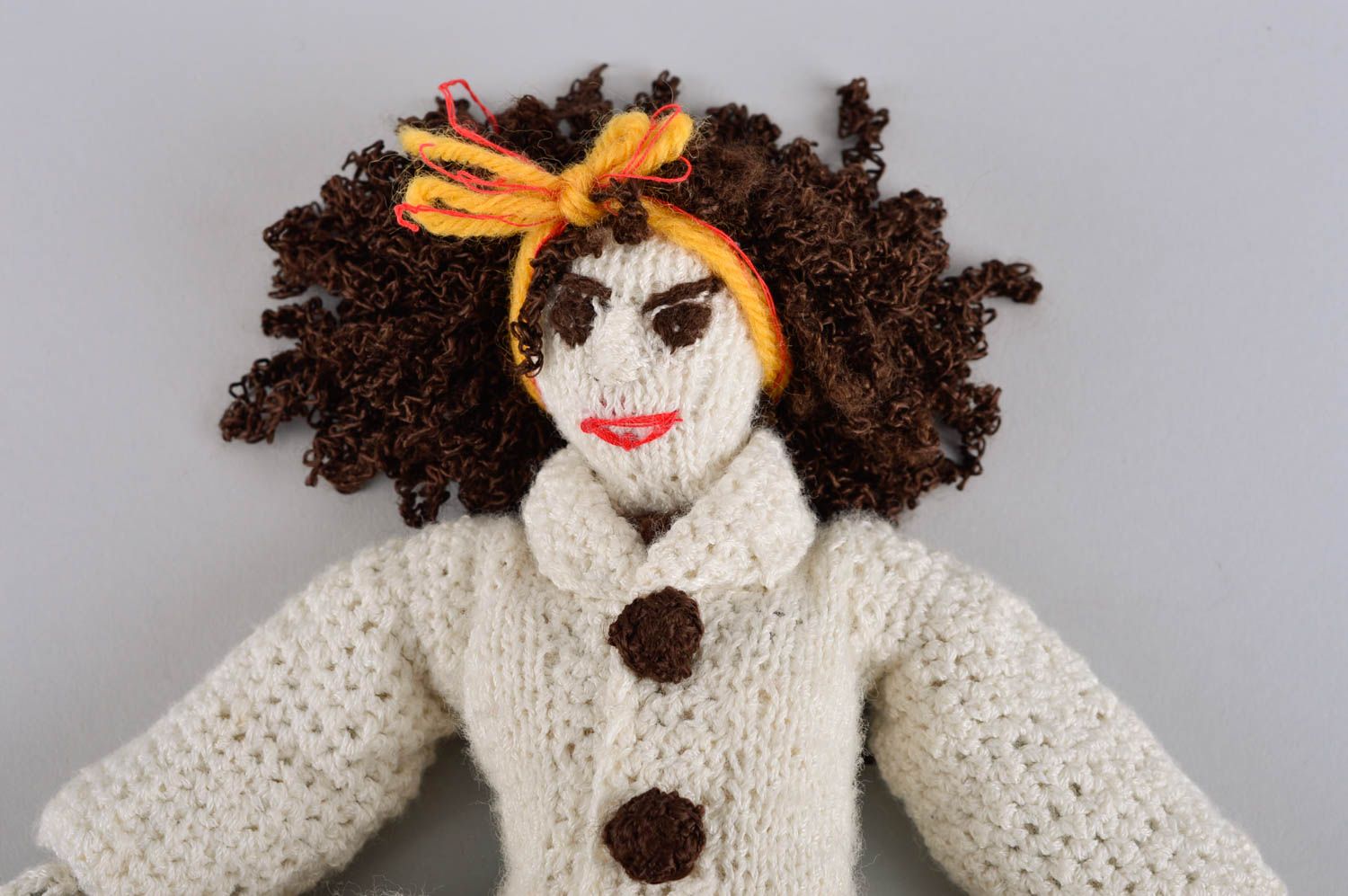 Авторская кукла в платье игрушки ручной работы дизайнерская кукла вязаная фото 3