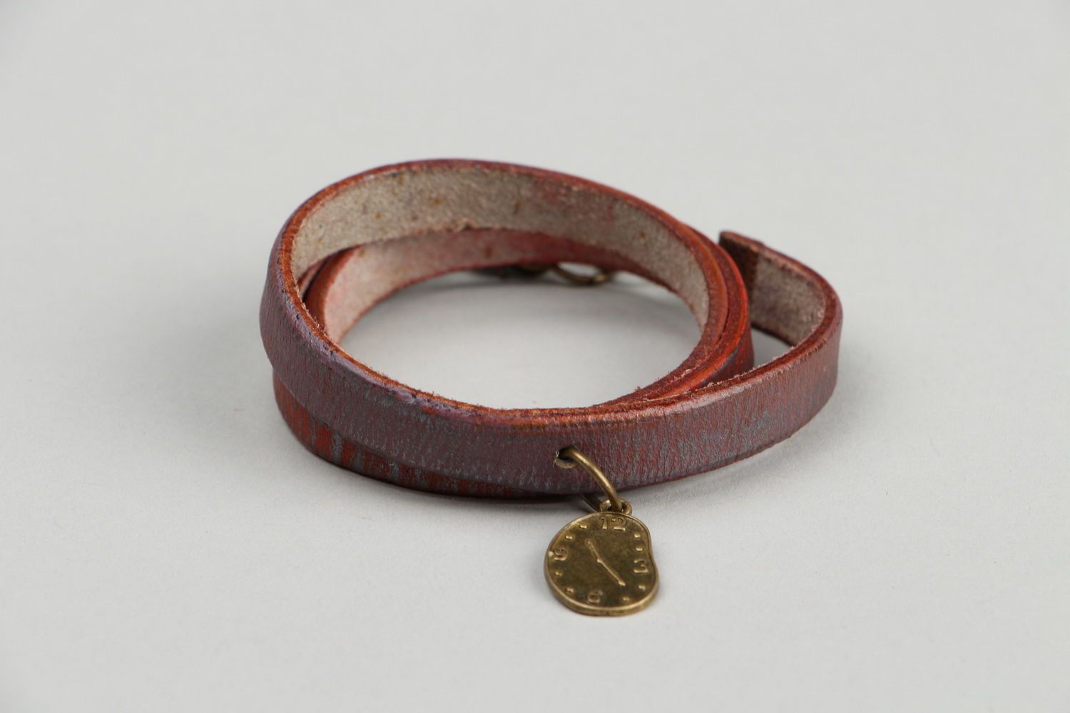 Bracelet de femme en cuir fait main  photo 3