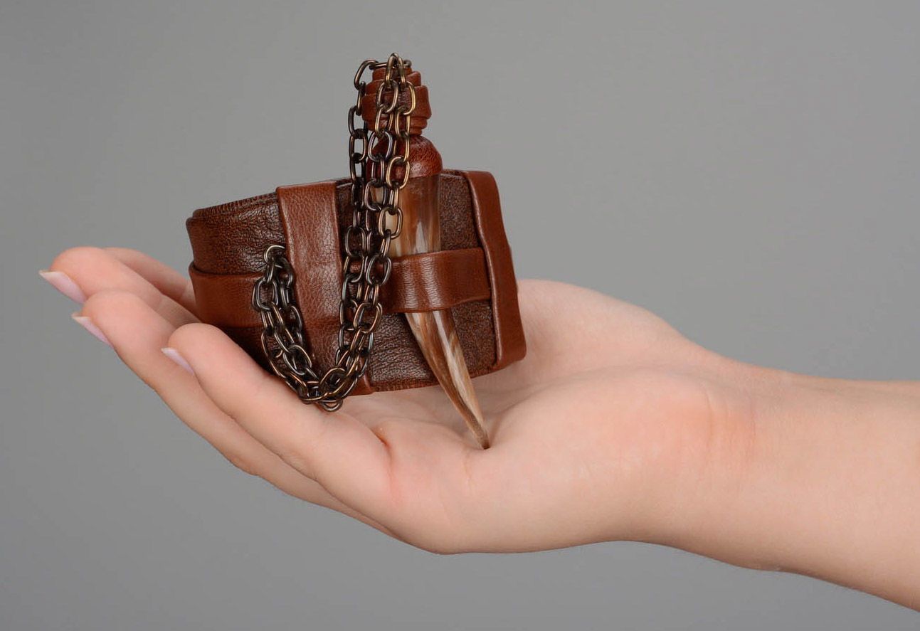Leather bracelet with horn photo 5