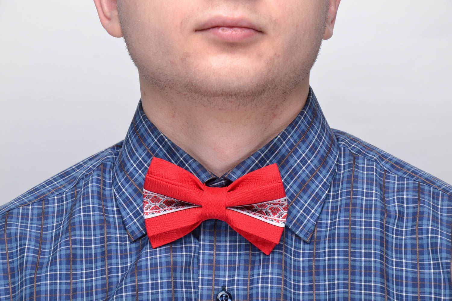 Ethnic bow tie photo 2