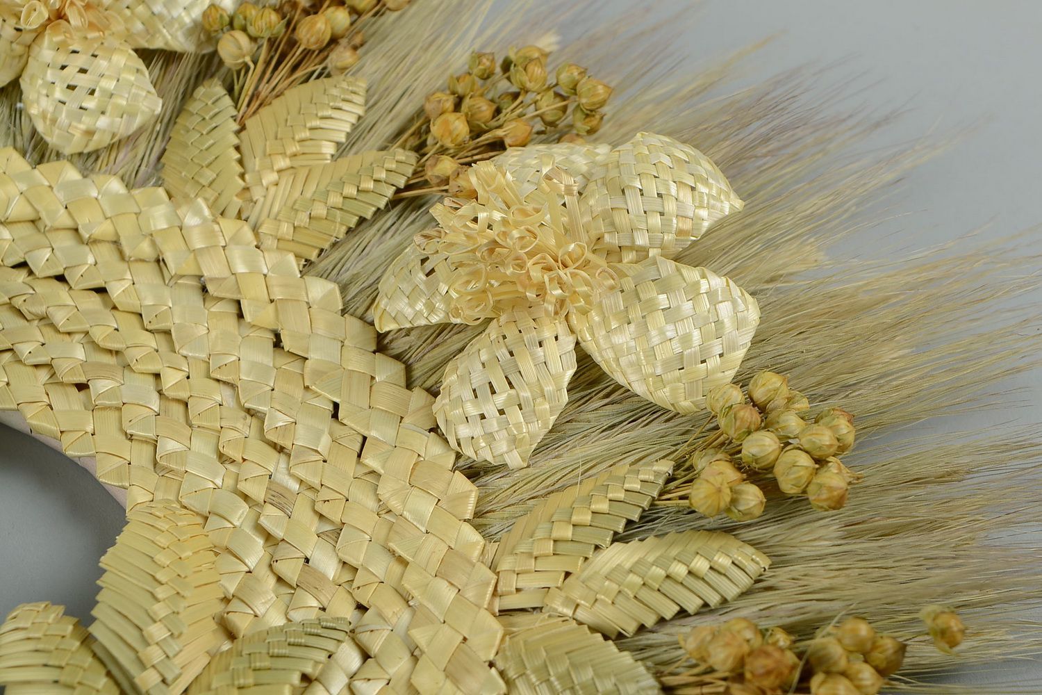 Panneau déco en couronne d'épi 'Bereguinia avec des fleurs' photo 5