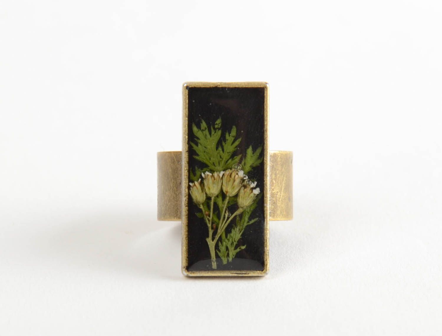 Stilvoller rechteckiger Blumen Ring mit Epoxidharz schwarz Künstler Handarbeit foto 4