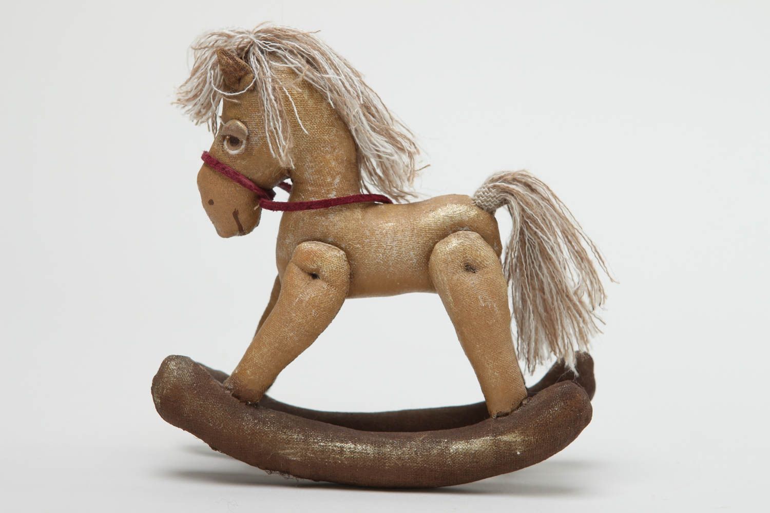 Игрушка ручной работы мягкая игрушка лошадка качалка из ткани авторская игрушка фото 2