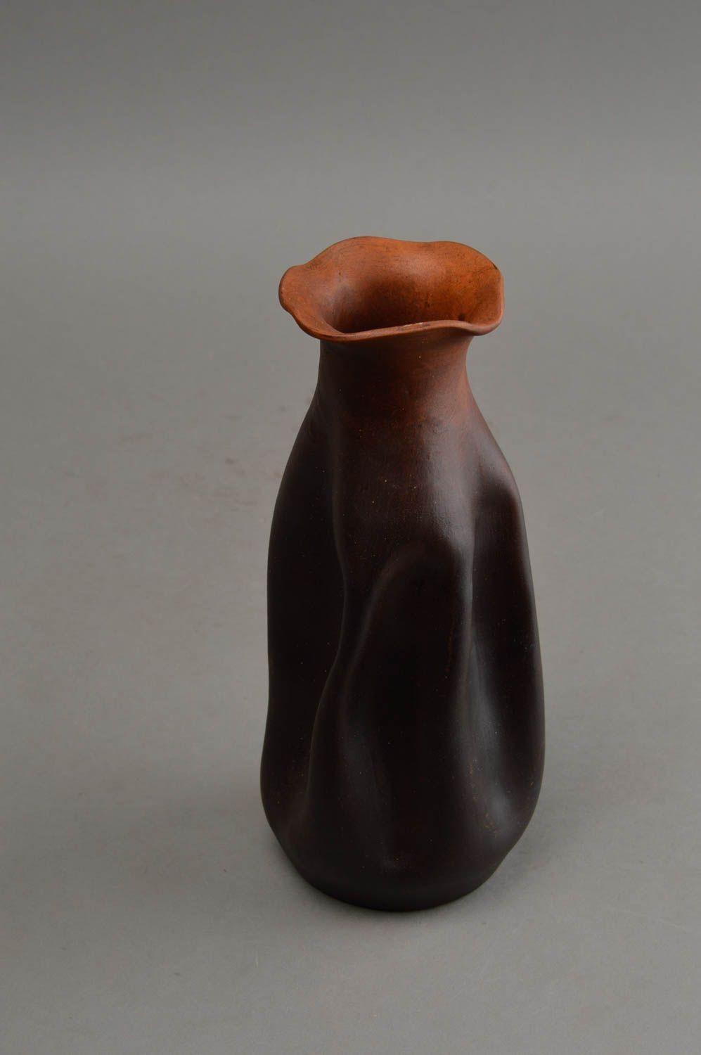 Vase décoratif fait main brun en céramique forme originale pour intérieur 60 cl photo 3