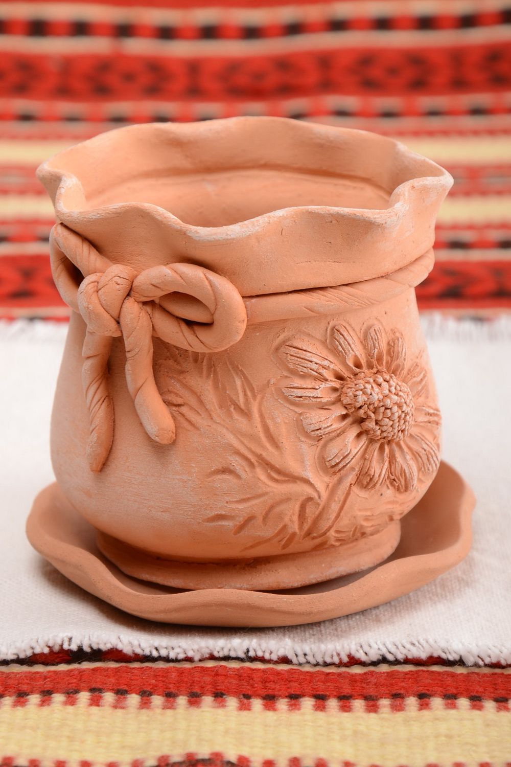 Глиняный горшок для цветов с поддоном ручной работы красивый лепной Цветок фото 1
