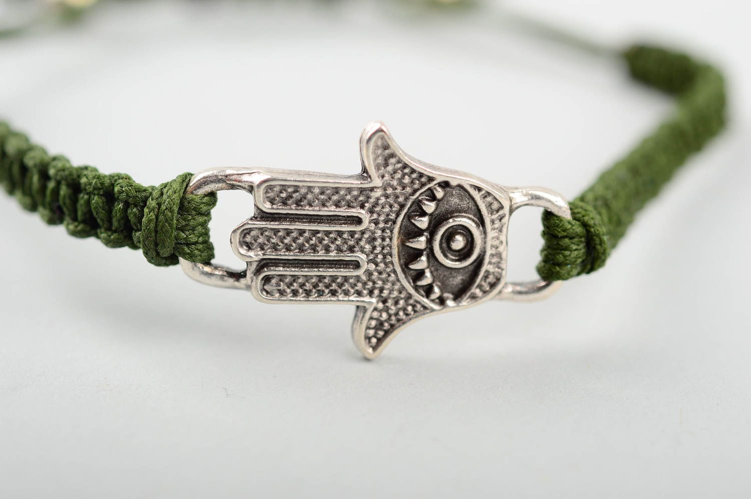 Handmade designer stylish bracelet unusual green bracelet elegant accessory photo 5