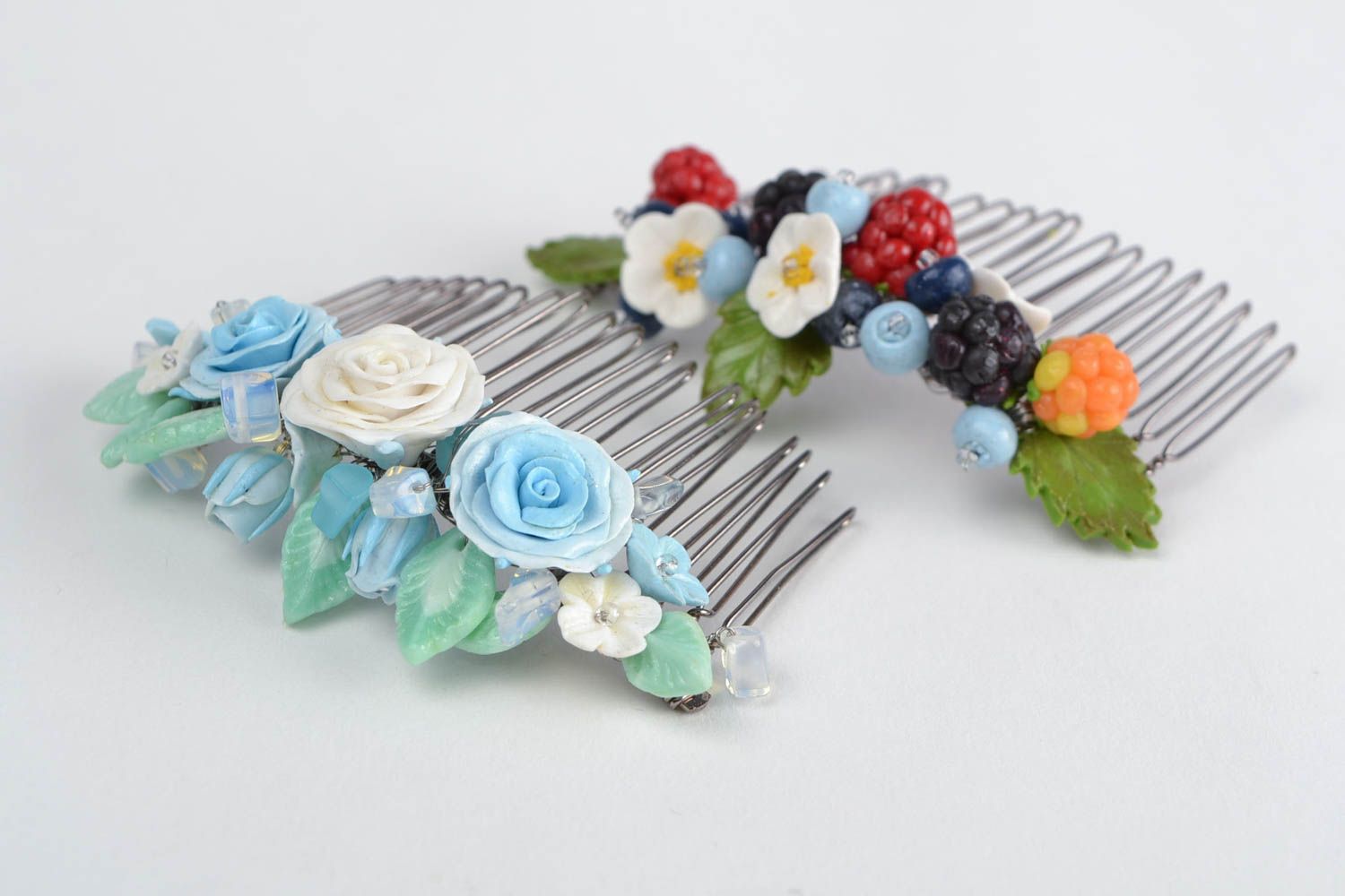 Set of 2 beautiful handmade hair combs with polymer clay flowers and berries photo 4