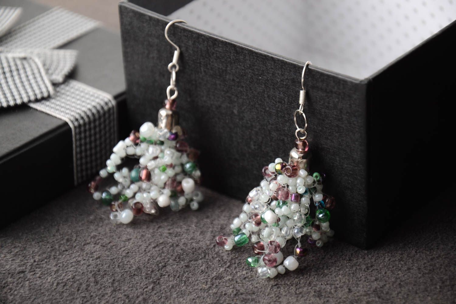Stylish handmade beaded earrings woven bead earrings cool jewelry designs   photo 1