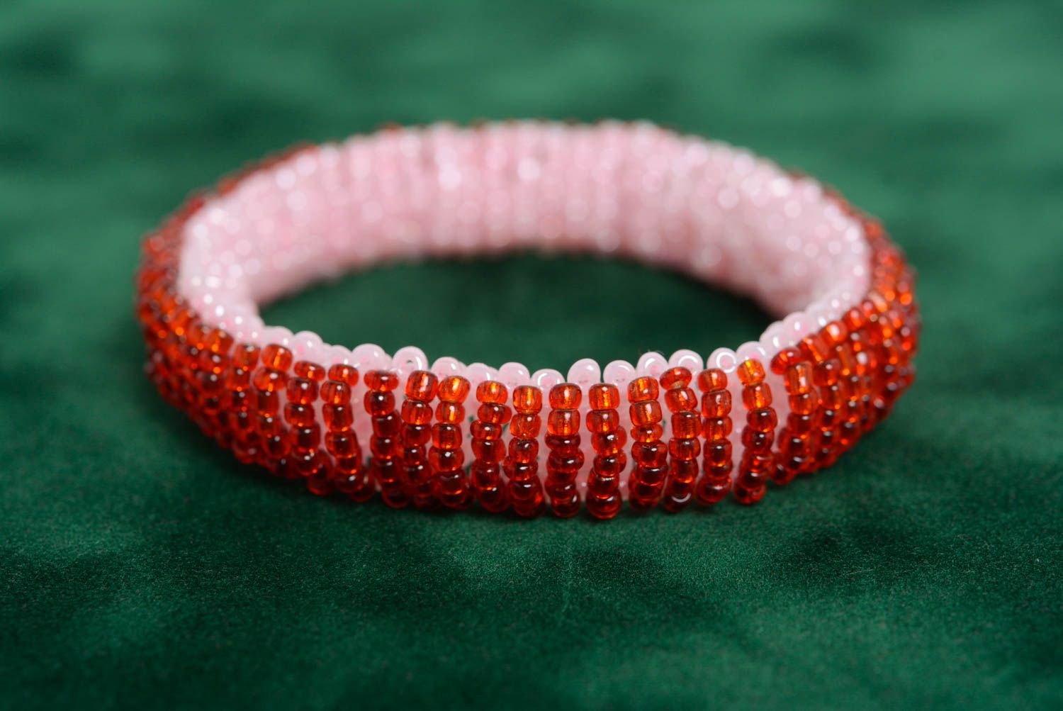 Bracelet fait main simple bicolore rouge blanc en perles de rocaille accessoire photo 3