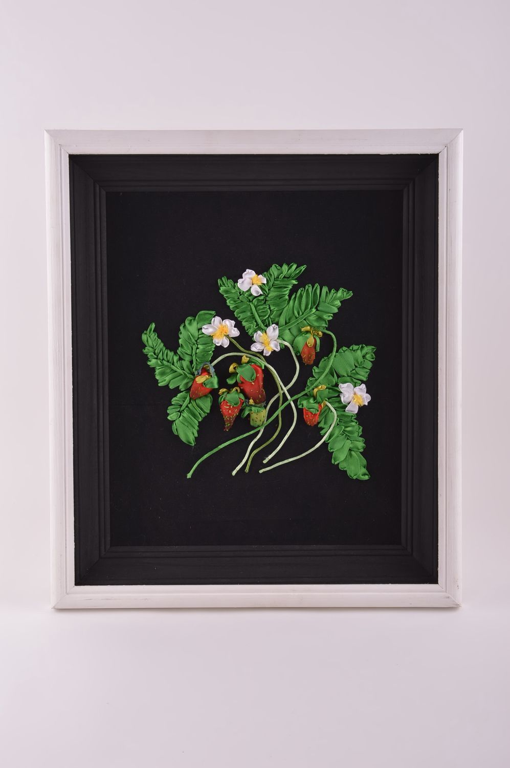 Handmade ribbon embroidered picture wall picture home decor picture with flowers photo 2