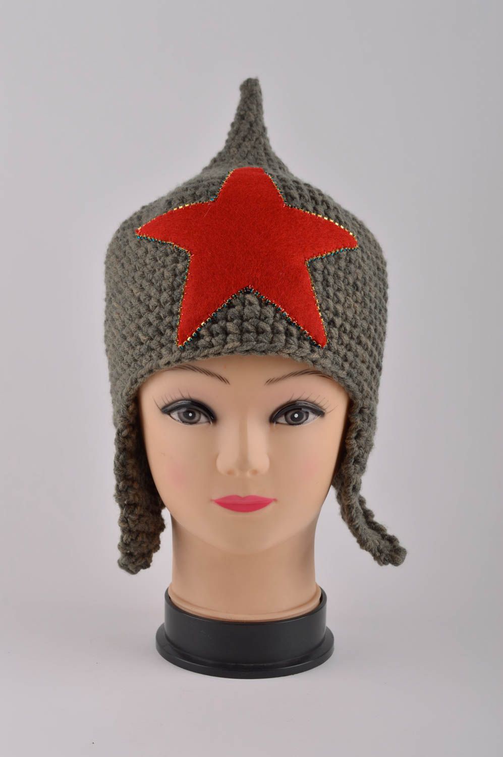 Chapeau cache oreille fait main Bonnet tricoté avec étoile Vêtement pour femme photo 3