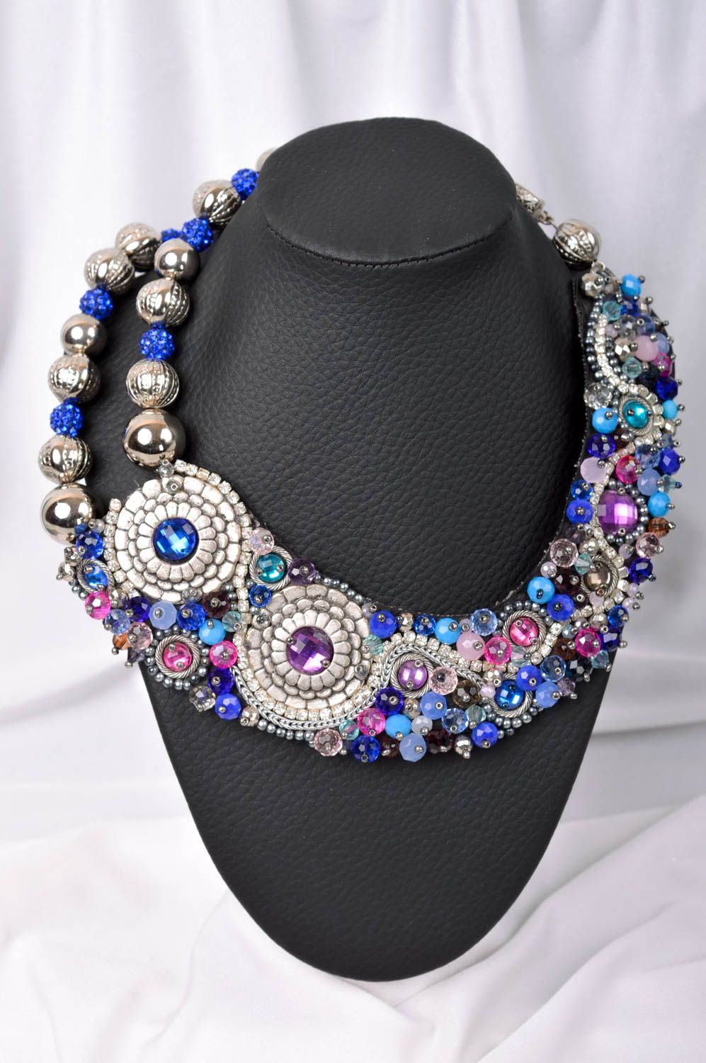 Collier métal cristaux strass Bijou fait main fantaisie design Accessoire femme photo 1
