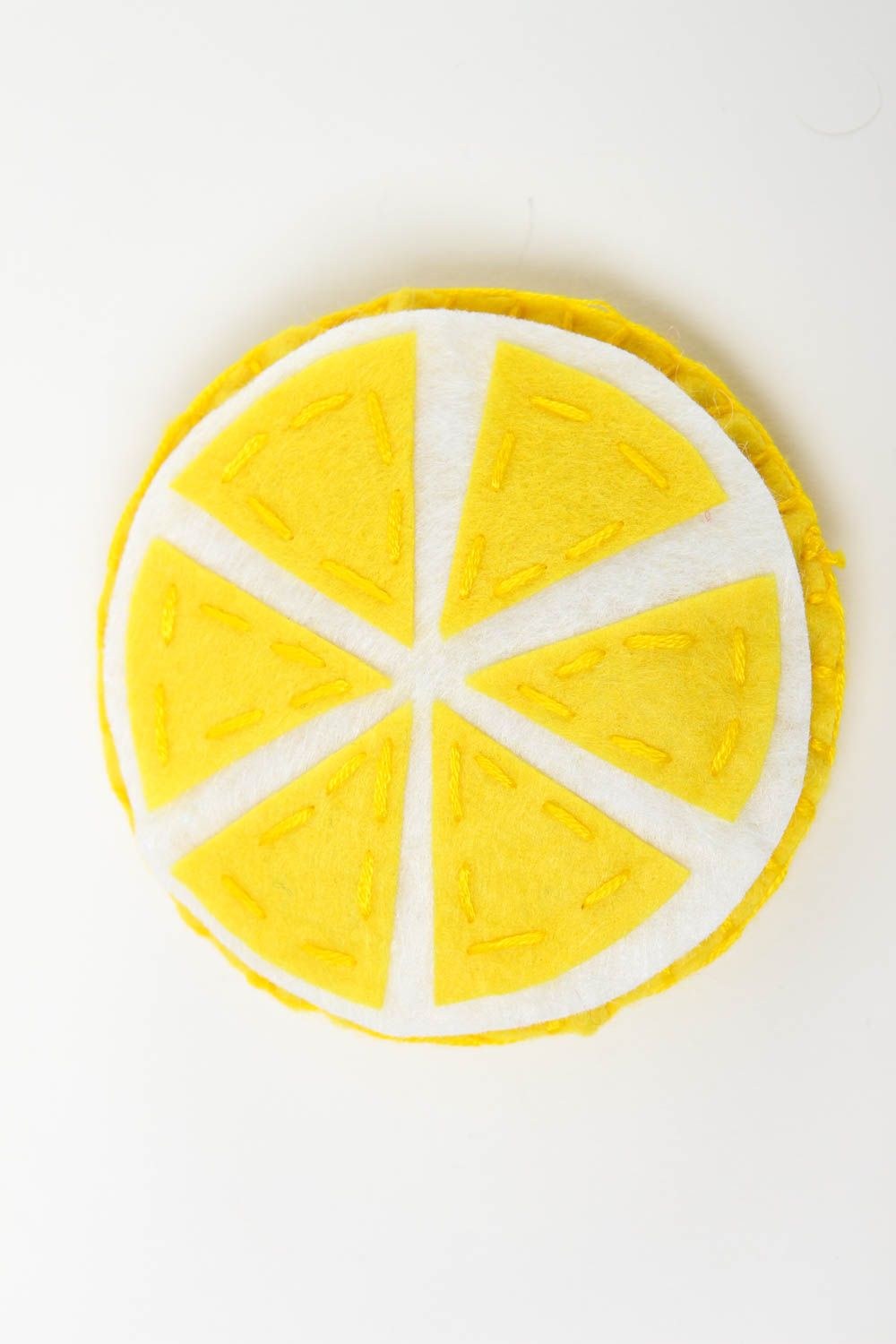 Juguete artesanal fruta de fieltro limón amarillo regalo original para niño foto 2