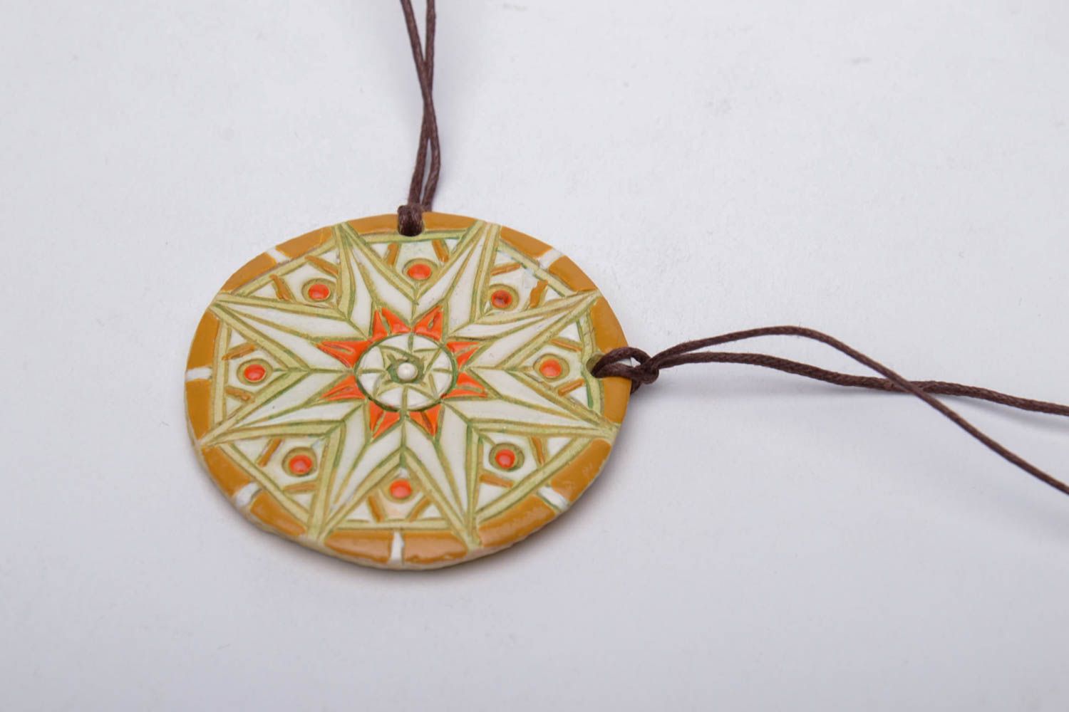 Clay neck pendant photo 4