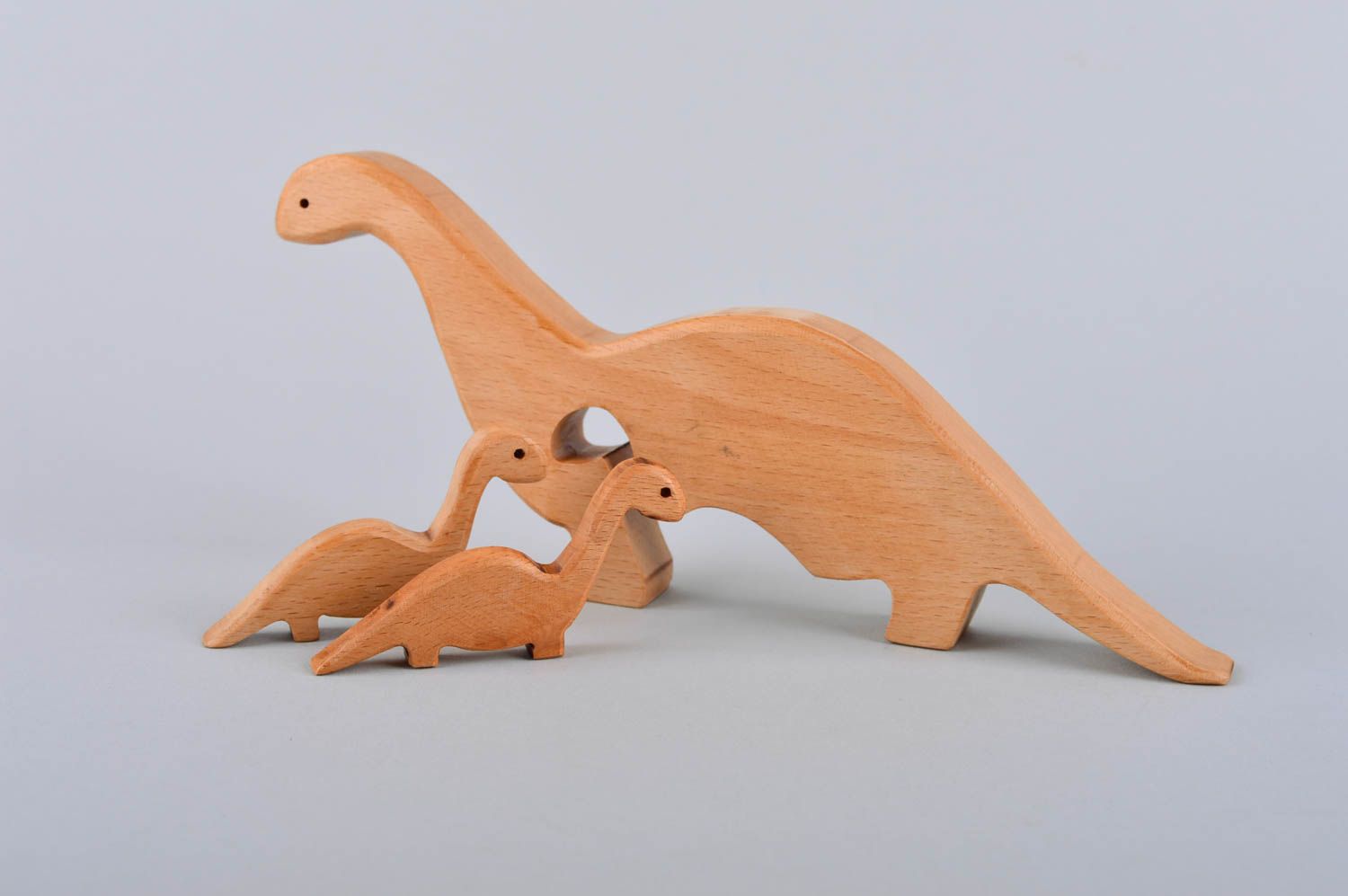 Handmade Spielzeug Holz Geschenk für Kinder Spielzeug aus Holz Dinofamilie foto 2