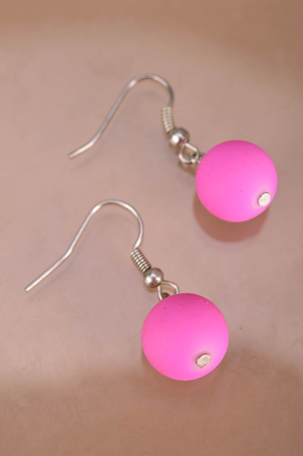 Handmade designer dangle earrings with bright pink neon round beads photo 2