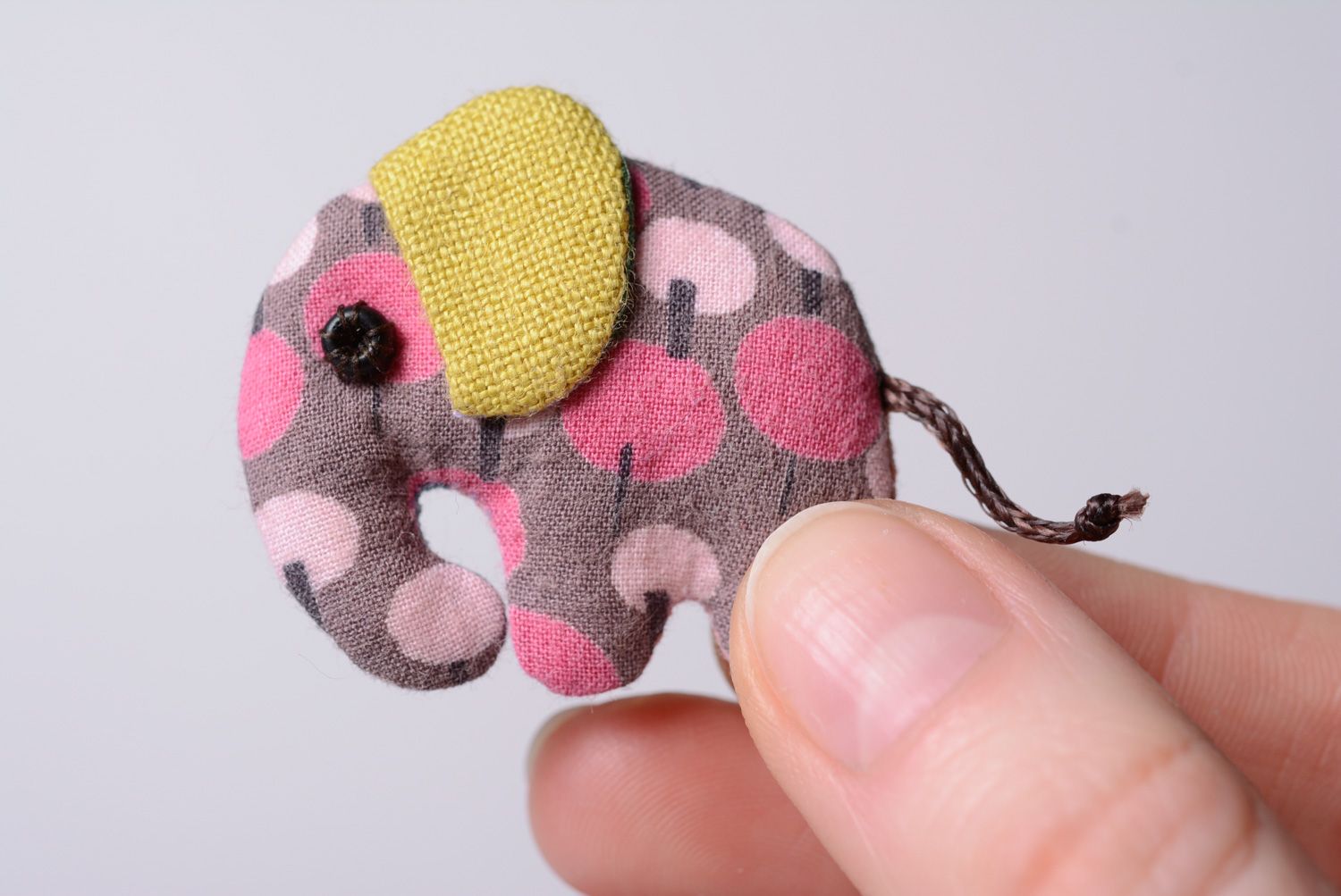 Broche éléphant en coton et lin faite main originale cadeau pour enfant photo 5