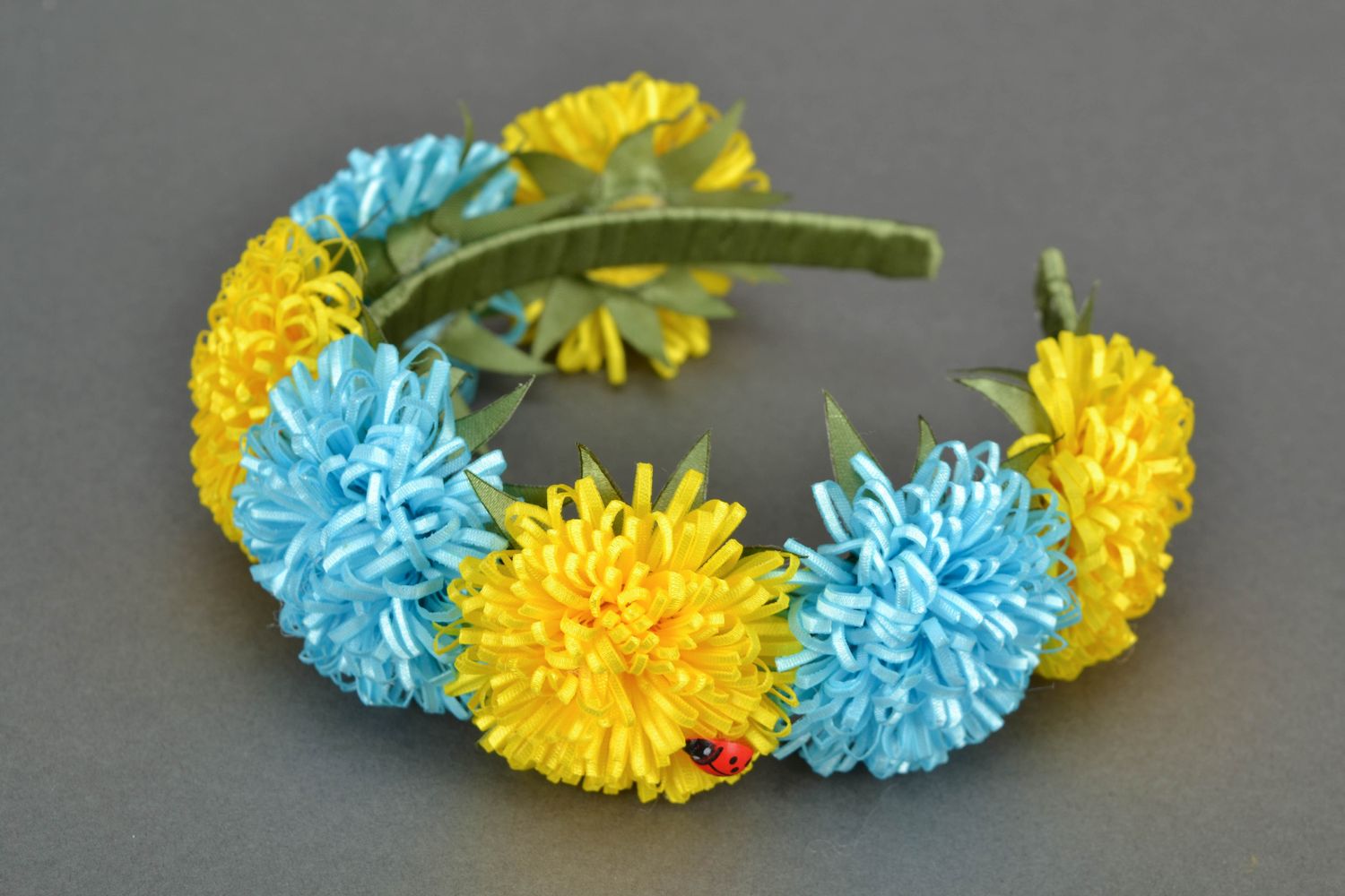Bright satin floral headband photo 1