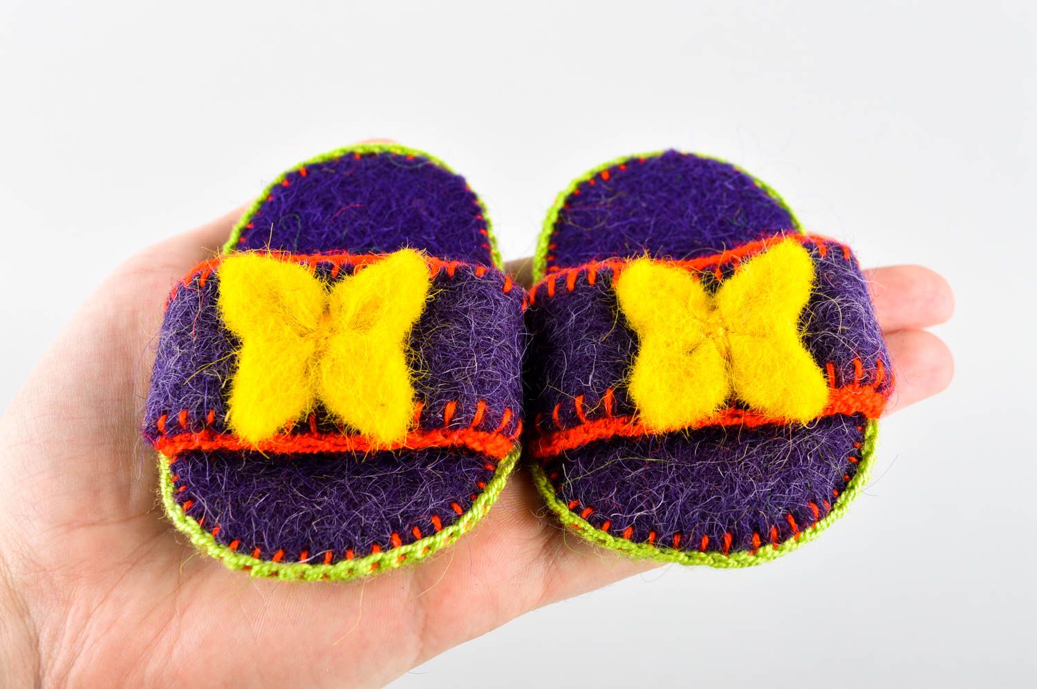 Pantoufles en laine fait main Idée Déco maison avec papillons jaunes design photo 10