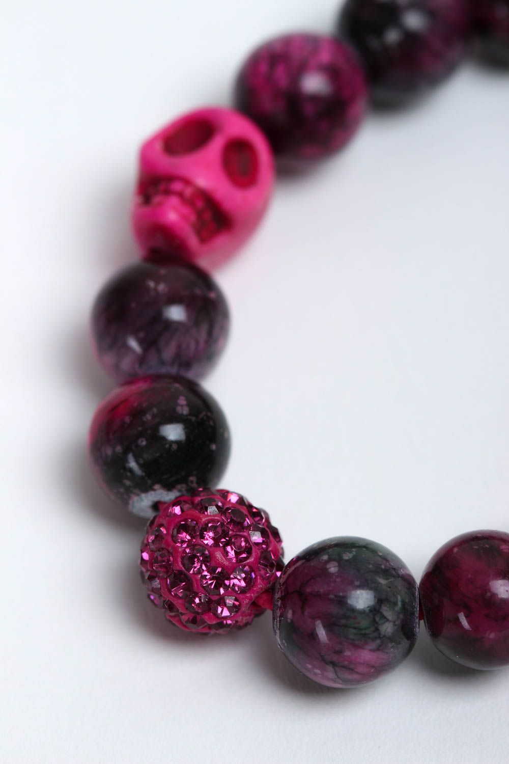 Bracelet stylé fait main rose Bijou fantaisie Idée cadeau original pour femme photo 3