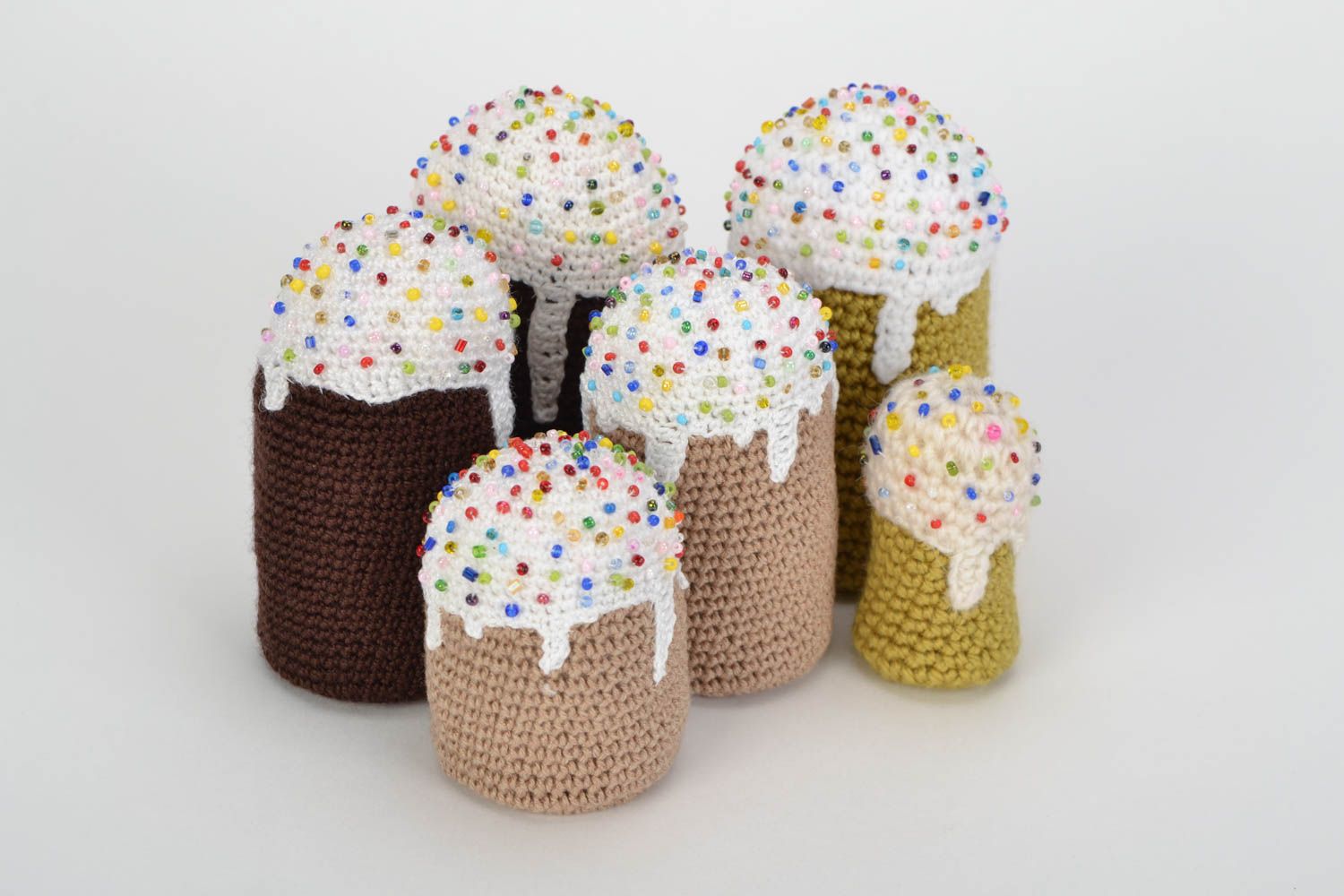 Set of 6 handmade soft crochet toys in the shape of colorful Easter cakes photo 3