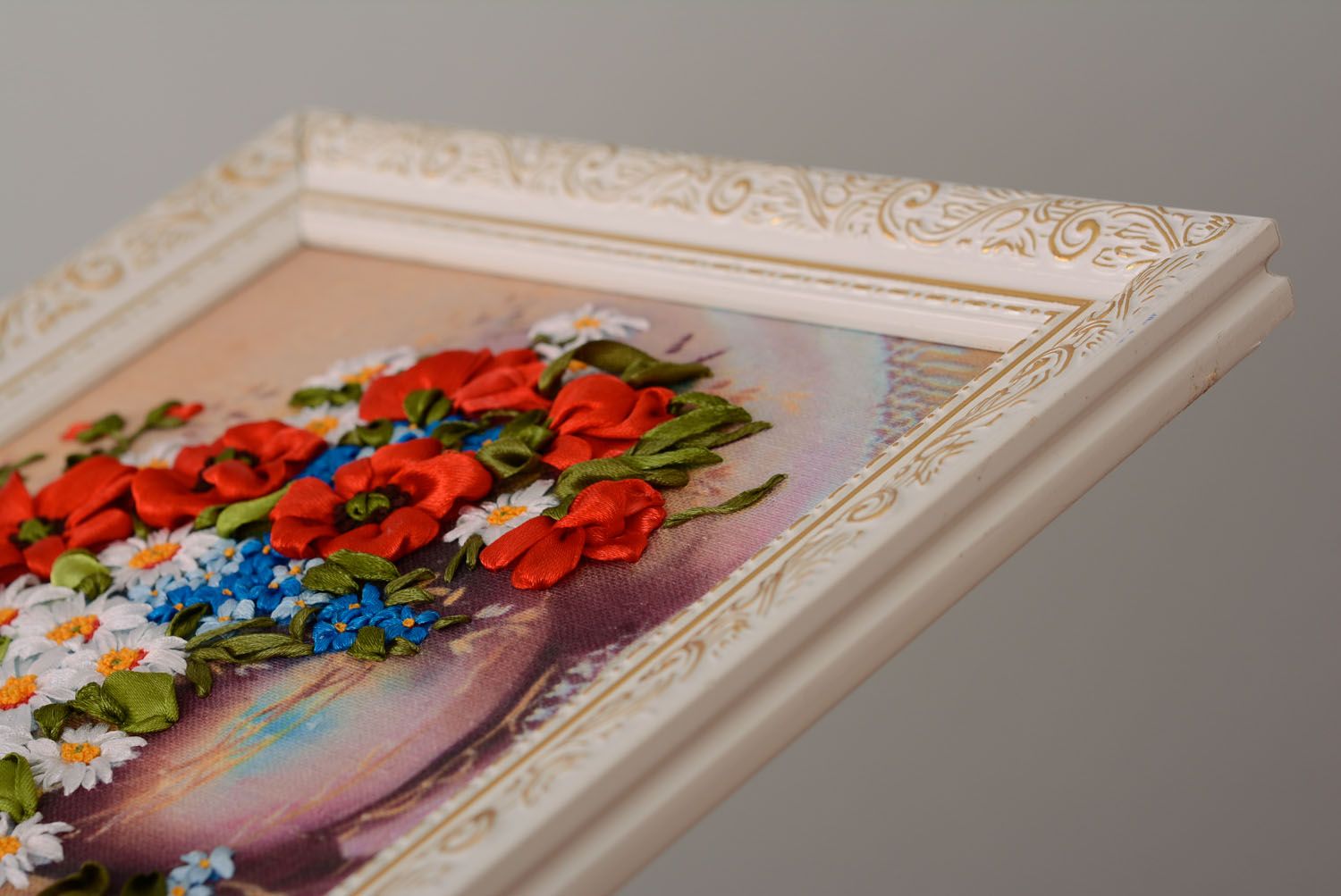 Picture embroidered with ribbons photo 4