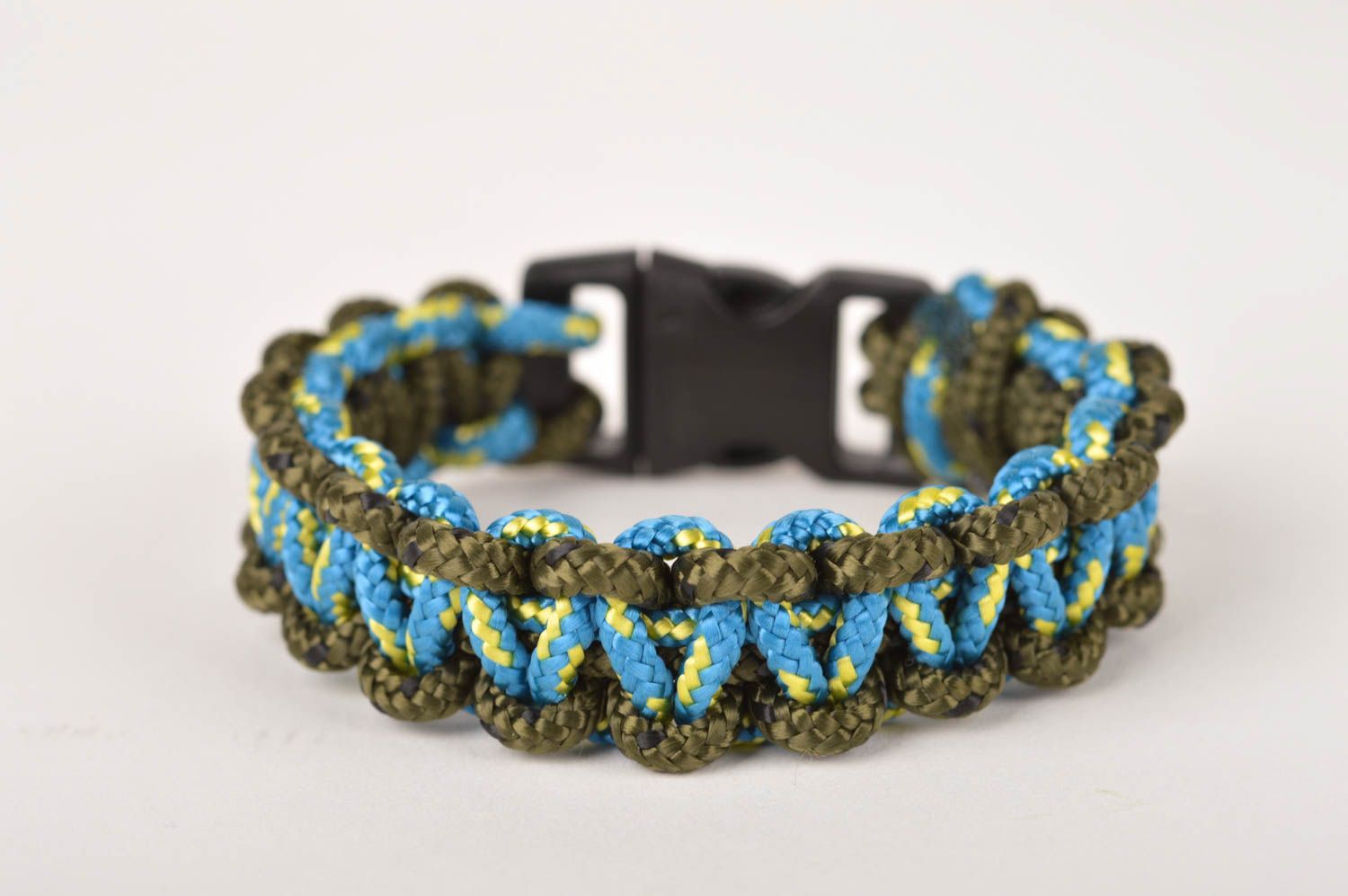 Unusual handmade paracord bracelet survival bracelet fashion tips small gifts photo 3