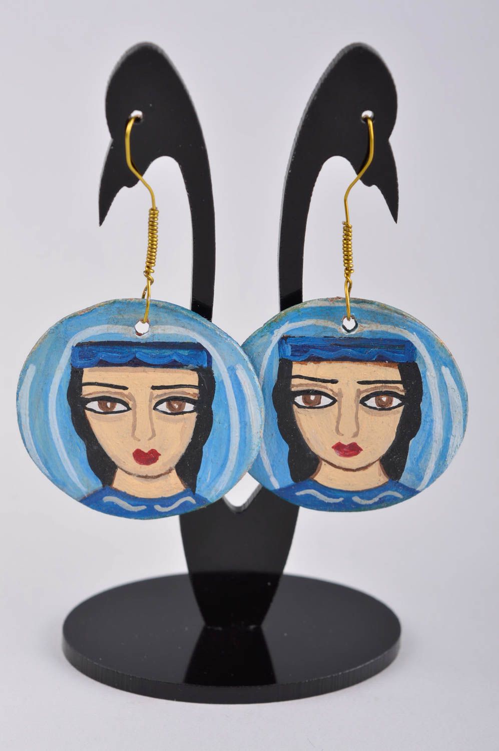 Boucles d'oreilles en céramique Bijou fait main rondes bleues Cadeau femme photo 2