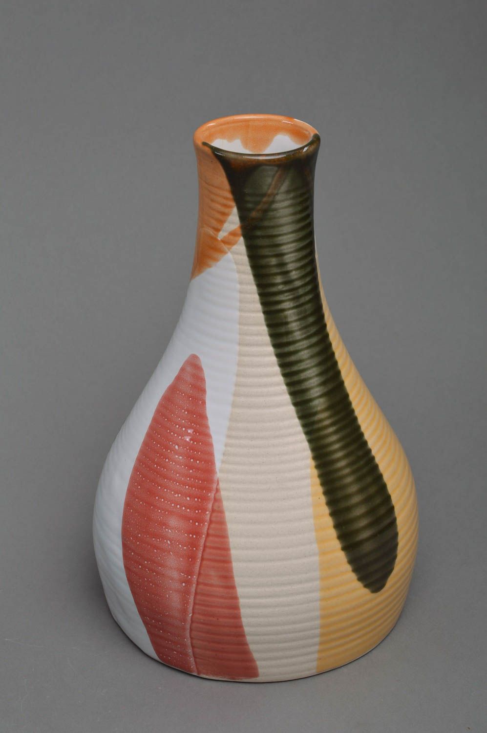 Vase décoratif multicolore pour fleurs de forme original fait main en porcelaine photo 3