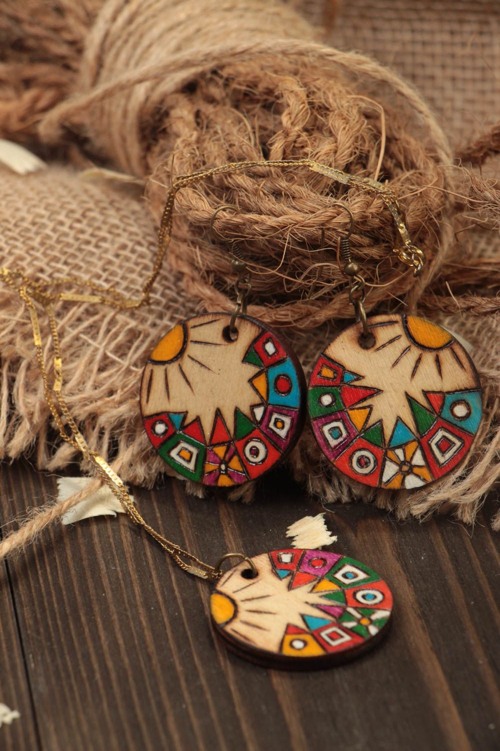 Handmade Schmuck Set aus Holz Ketten Anhänger Damen Ohrringe gemustert lustig foto 1