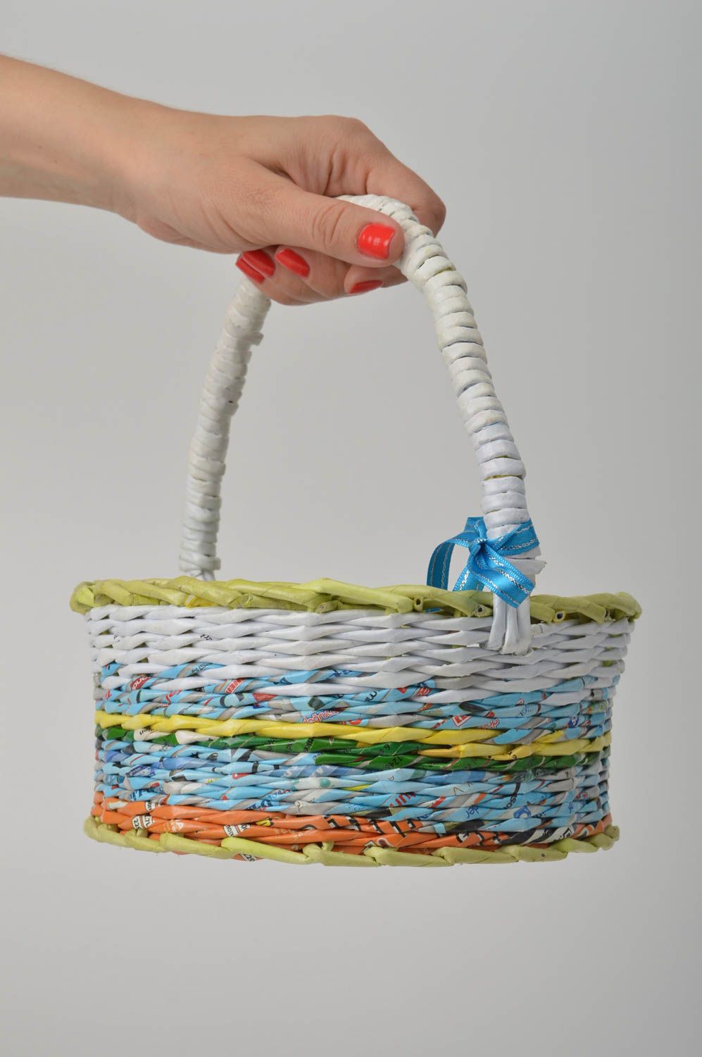 Плетеная корзина ручной работы пасхальный декор подарочная корзина из бумаги фото 1