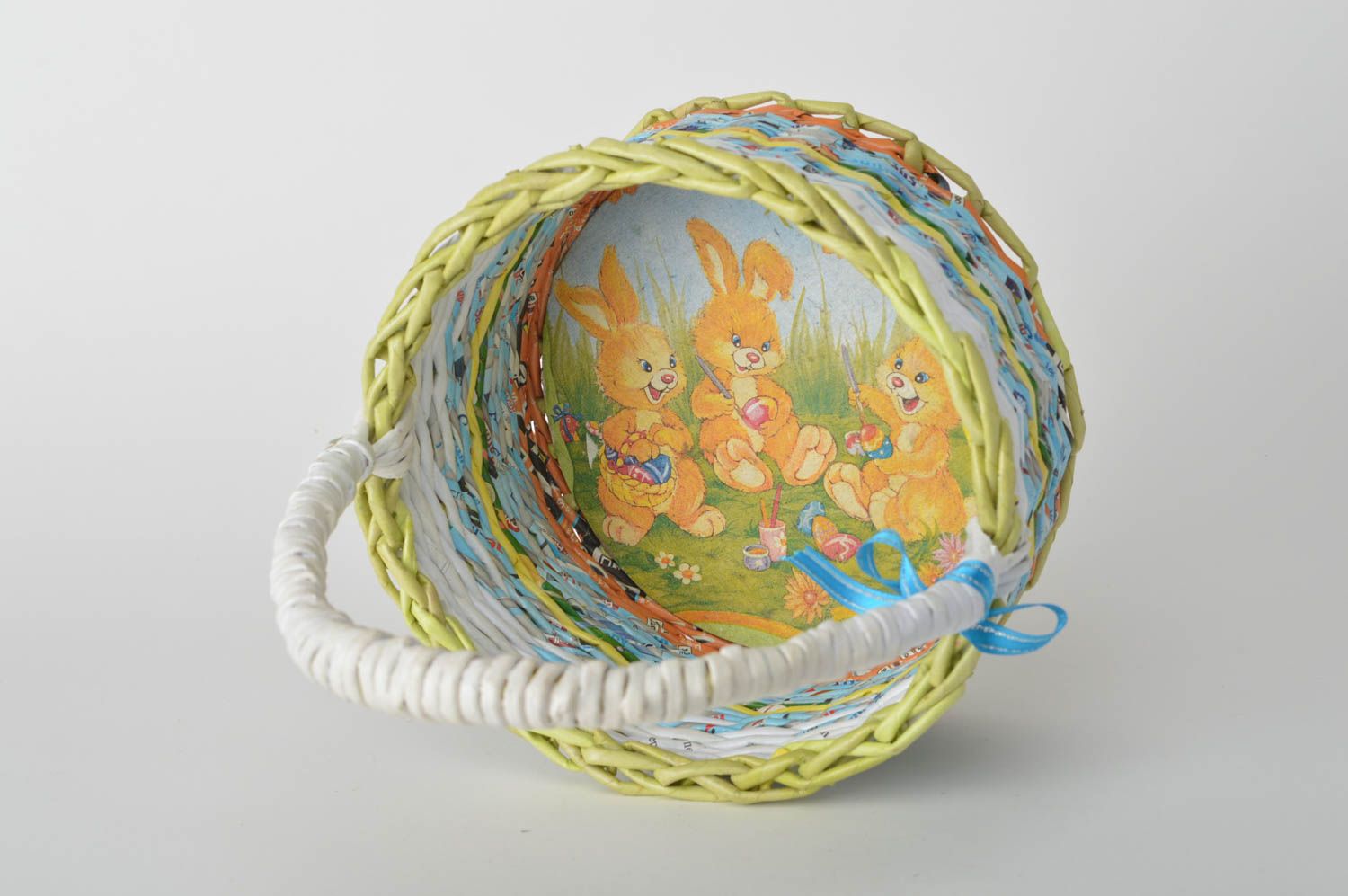 Плетеная корзина ручной работы пасхальный декор подарочная корзина из бумаги фото 2