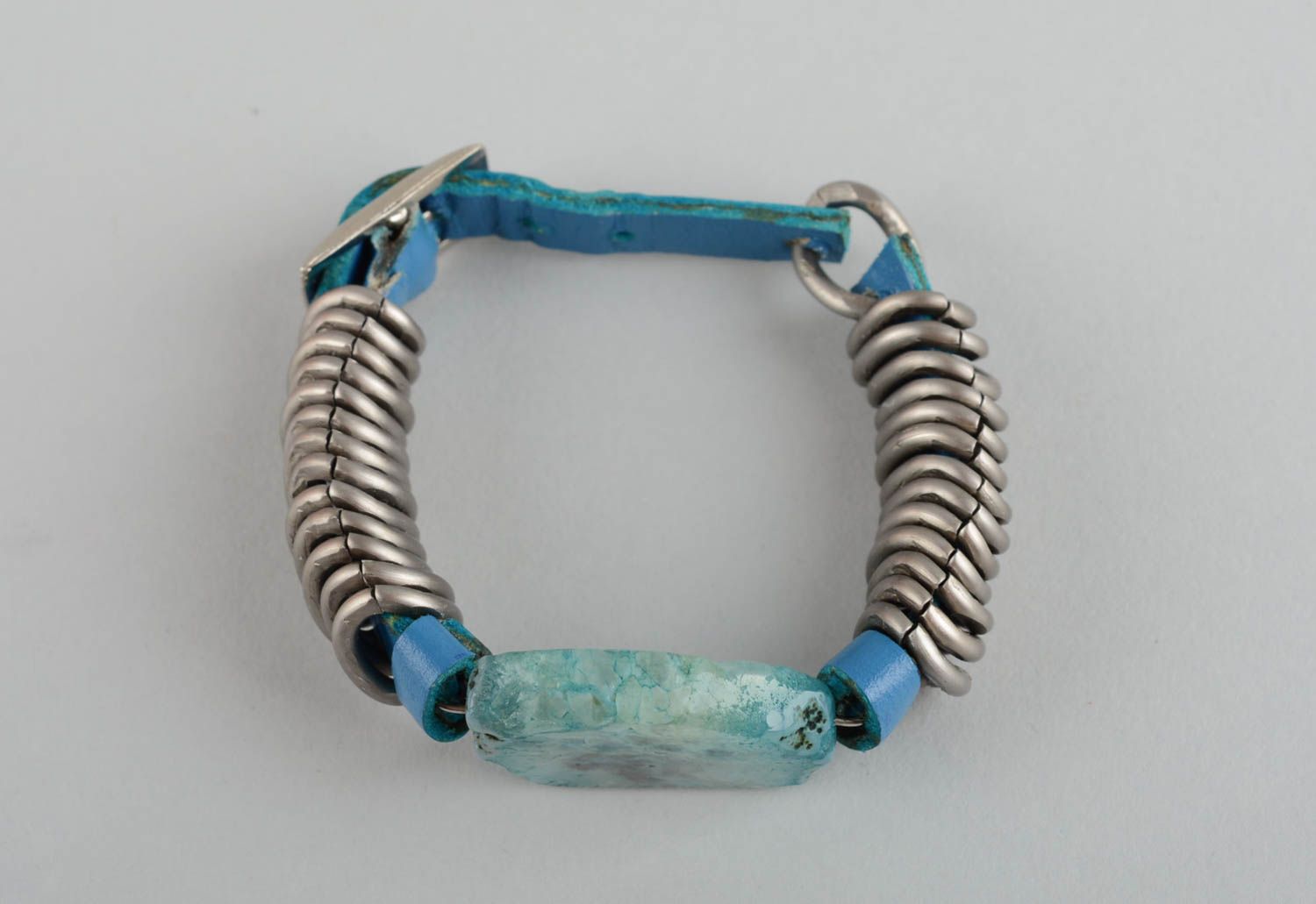 Bracciale in metallo fatto a mano accessorio originale braccialetto donna foto 2