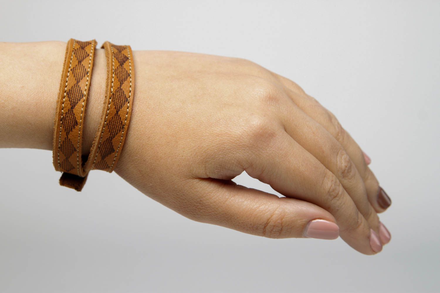 Bracelet en cuir marron Bijou fait main à deux tours Cadeau pour femme photo 2