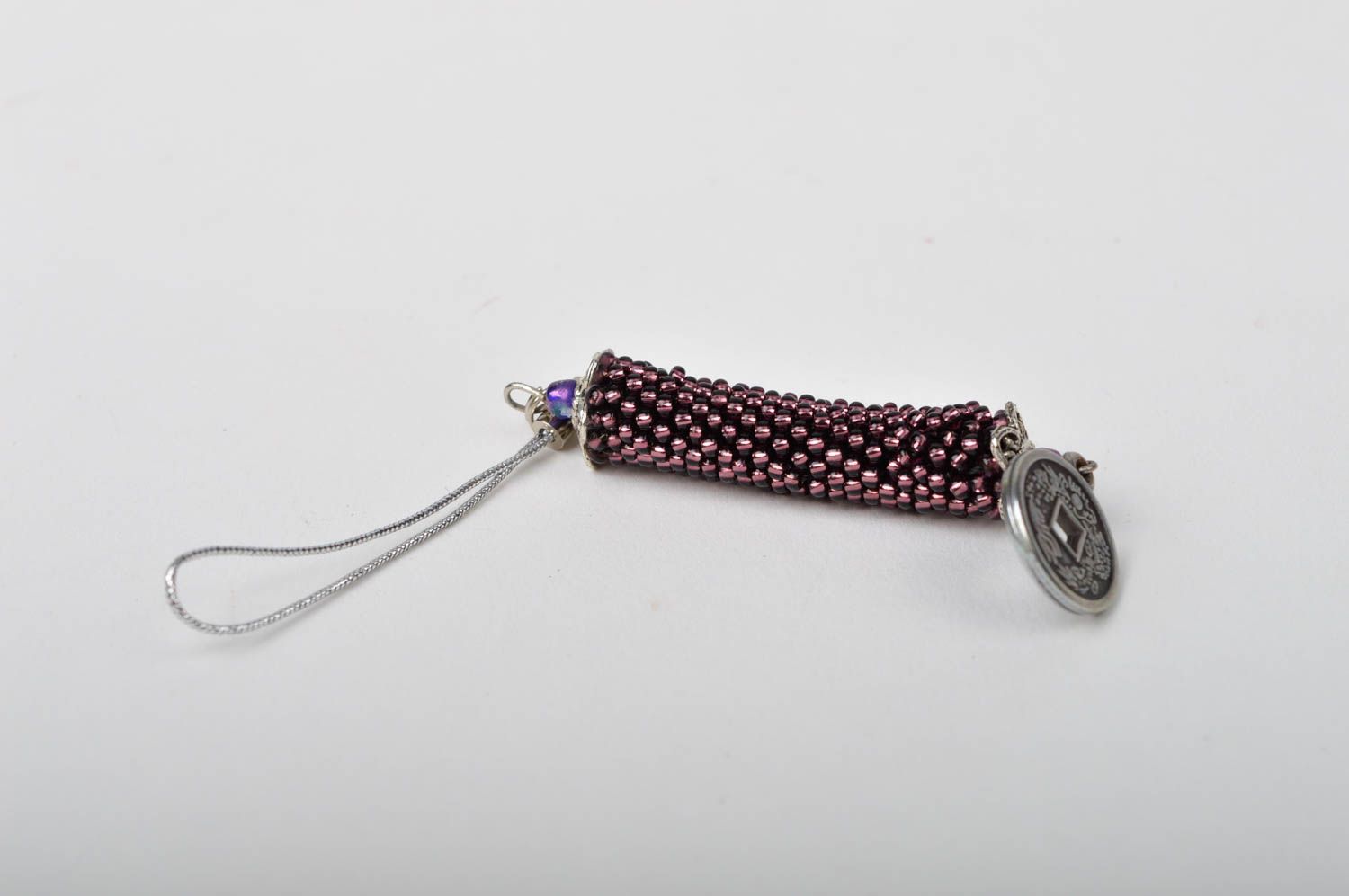 Брелок ручной работы брелок для ключей брелок из бисера фиолетовый интересный фото 5