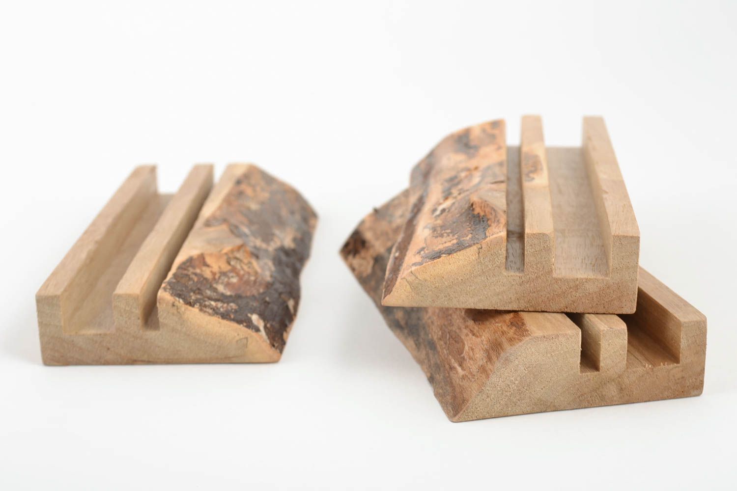Ensemble de supports pour tablettes en bois naturel design faits main 3 pièces photo 2
