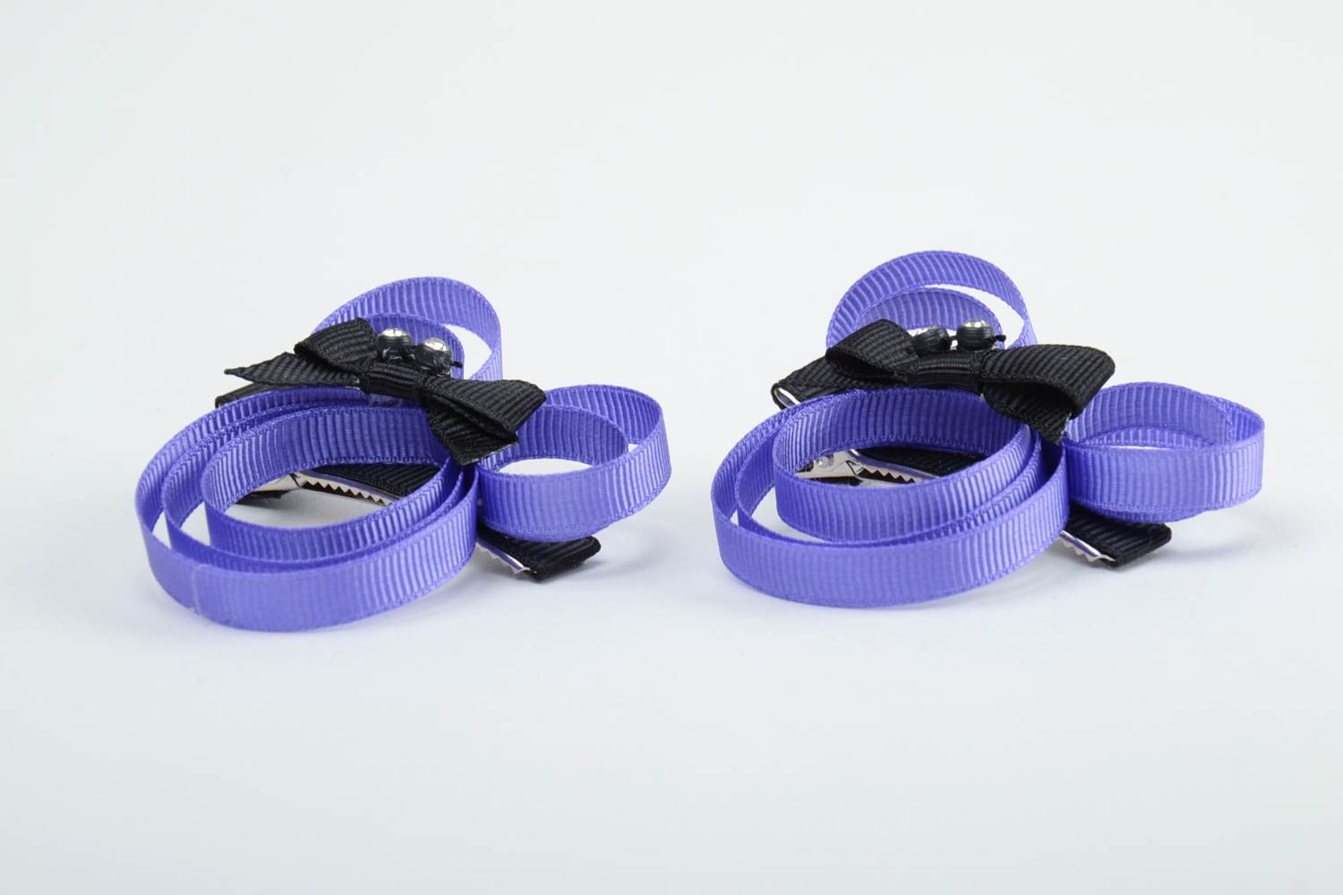 Set of 2 handmade volume decorative violet rep ribbon hair clips with rhinestones photo 4