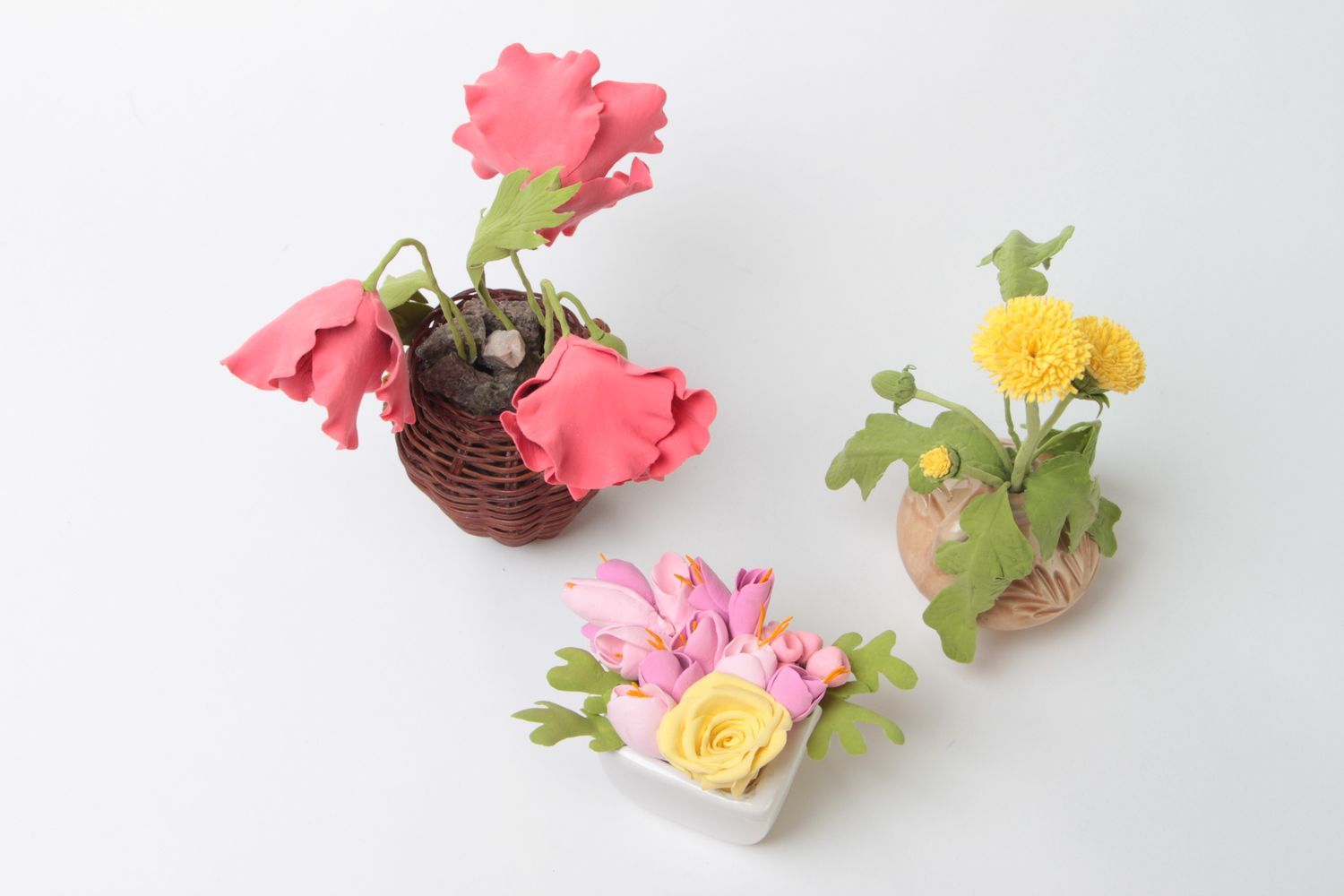 Set de 3 composiciones decorativas de flores de arcilla polimérica artesanales  foto 3