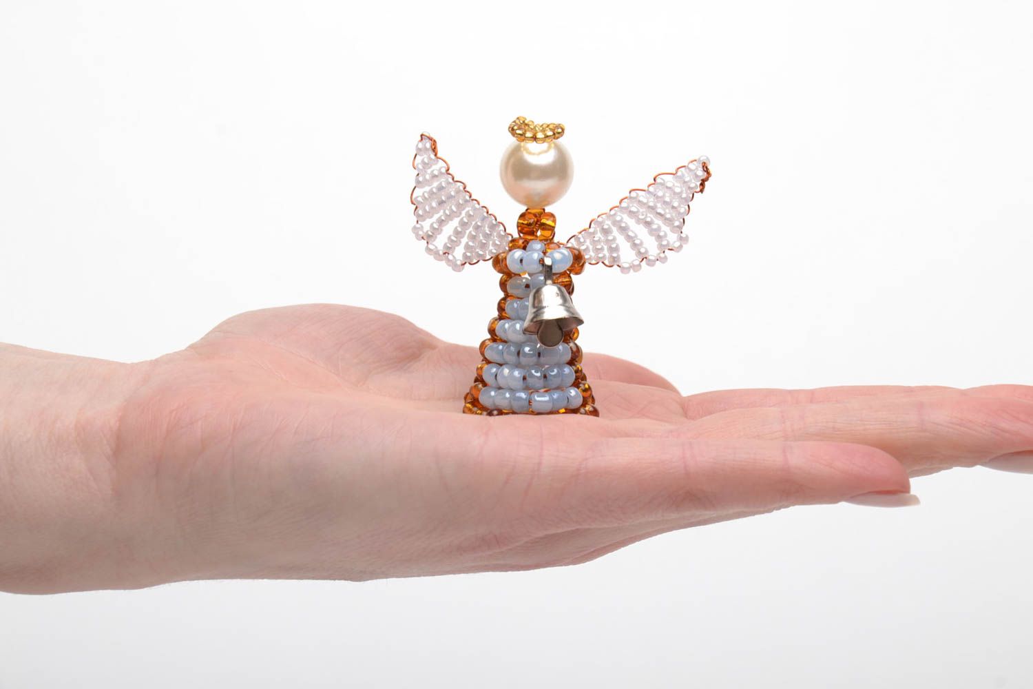 Figura de abalorios de ángel con campanilla foto 2