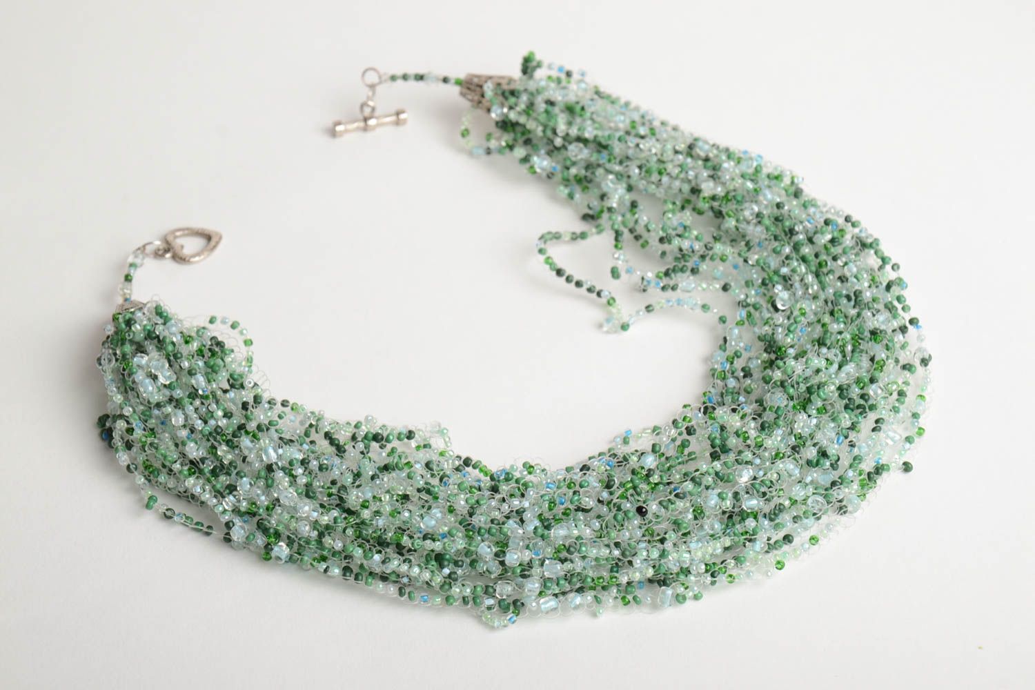 Long collier multirang en perles de rocaille vert blanc fait main volumineux photo 3