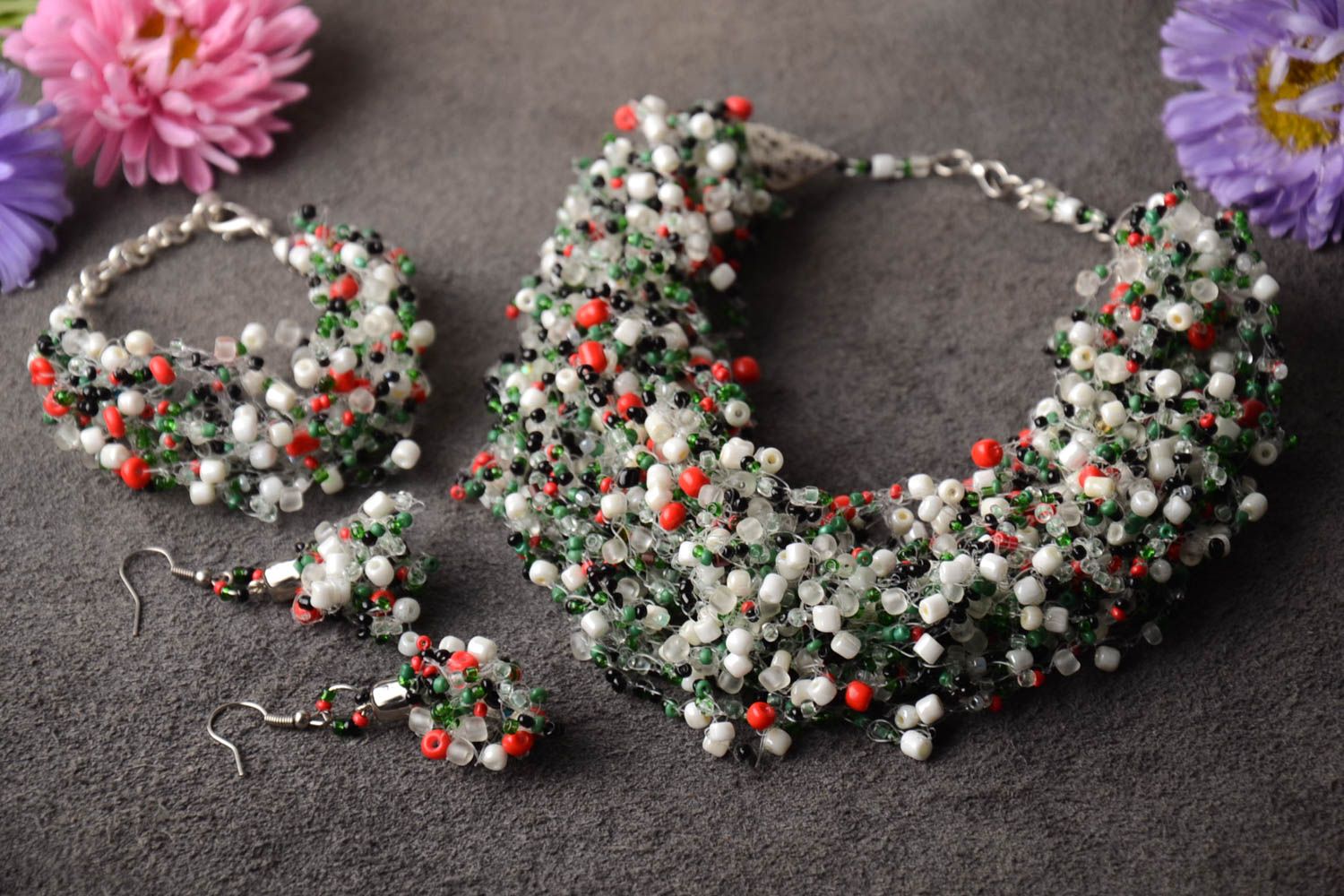 Colorful handmade beaded jewelry set necklace earrings bracelet designs photo 1