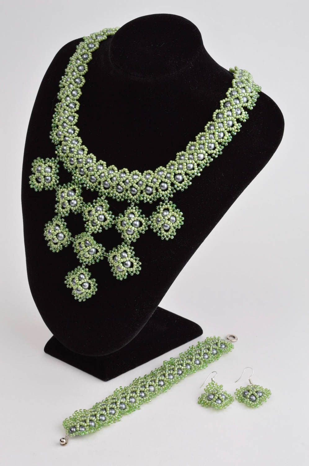 Beautiful jewellery handmade beaded earrings necklace bracelet fashion trends photo 1